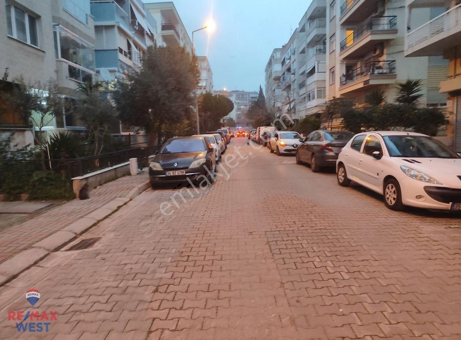 Bostanlı Göde Cengiz'de Satılık Geniş, Yeni Ve Bakımlı 3+1 Daire