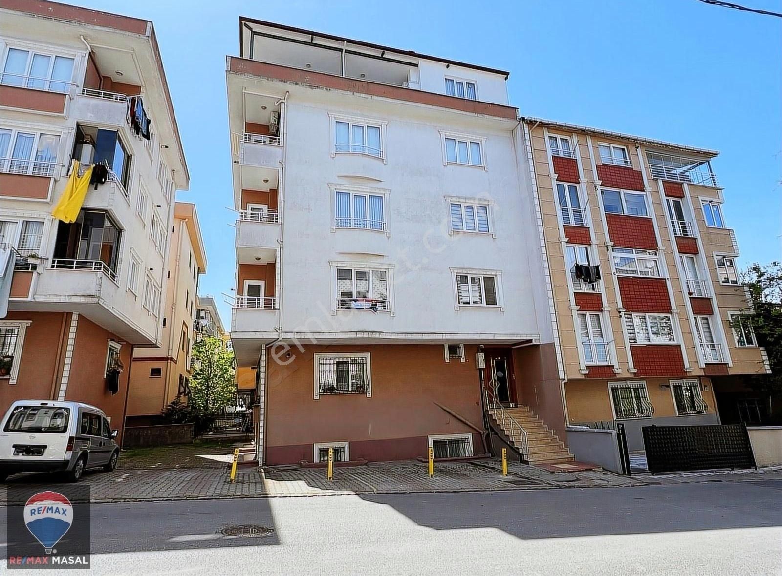 Sancaktepe Sarıgazı Inönü Mh. Boş 3+1 Satılık Daıre