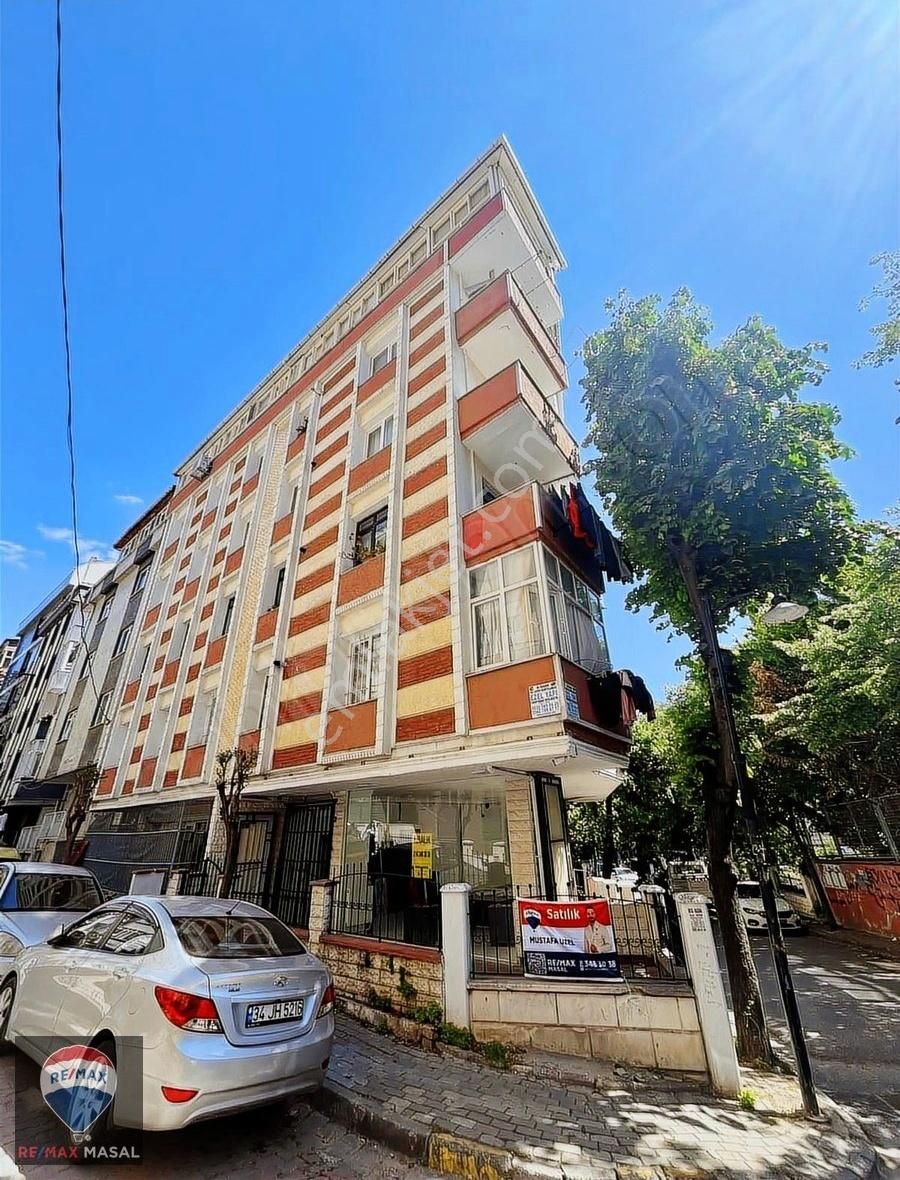 Avcılar Ambarlı'da Kıralık Köşe Dükkan
