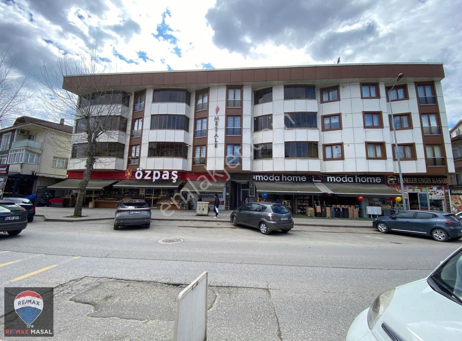 Re/max Aşkar Eryiğit Çevreyolu Meşale Sitesi Fırsat 2,5+1 Daire