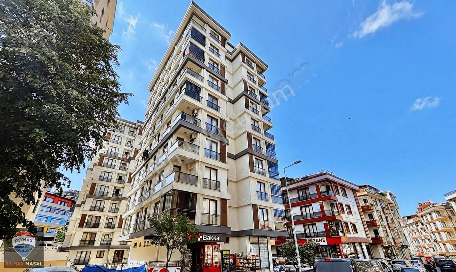 Ümraniye Atatürk Mah. 3+1 Satılık Otoparklı Daire Metro 5 Dk