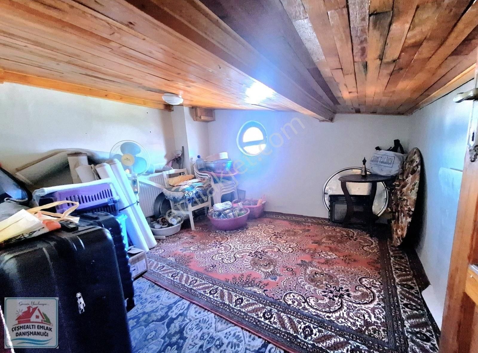 Urla Guvendik 40/80 İmarlı 415m2 Arsa İçinde Villa - Görsel 5