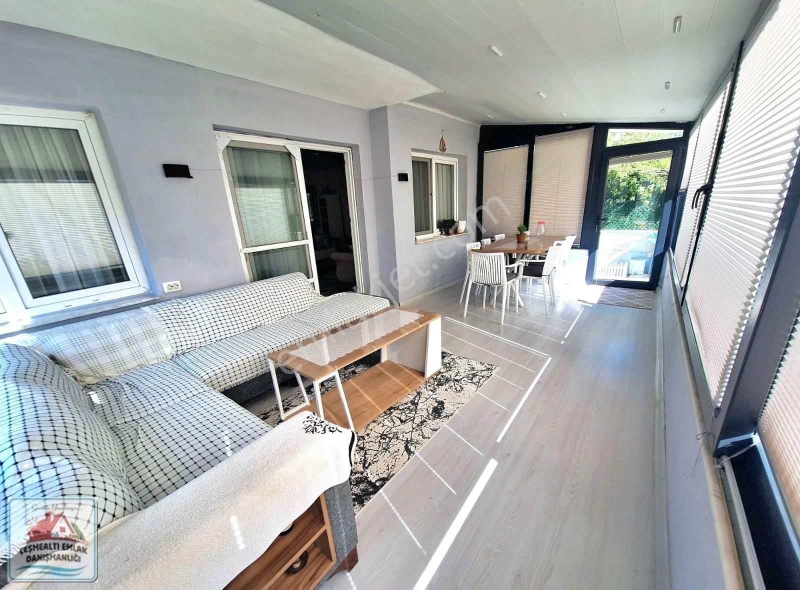 Urla Guvendik 40/80 İmarlı 415m2 Arsa İçinde Villa - Görsel 9