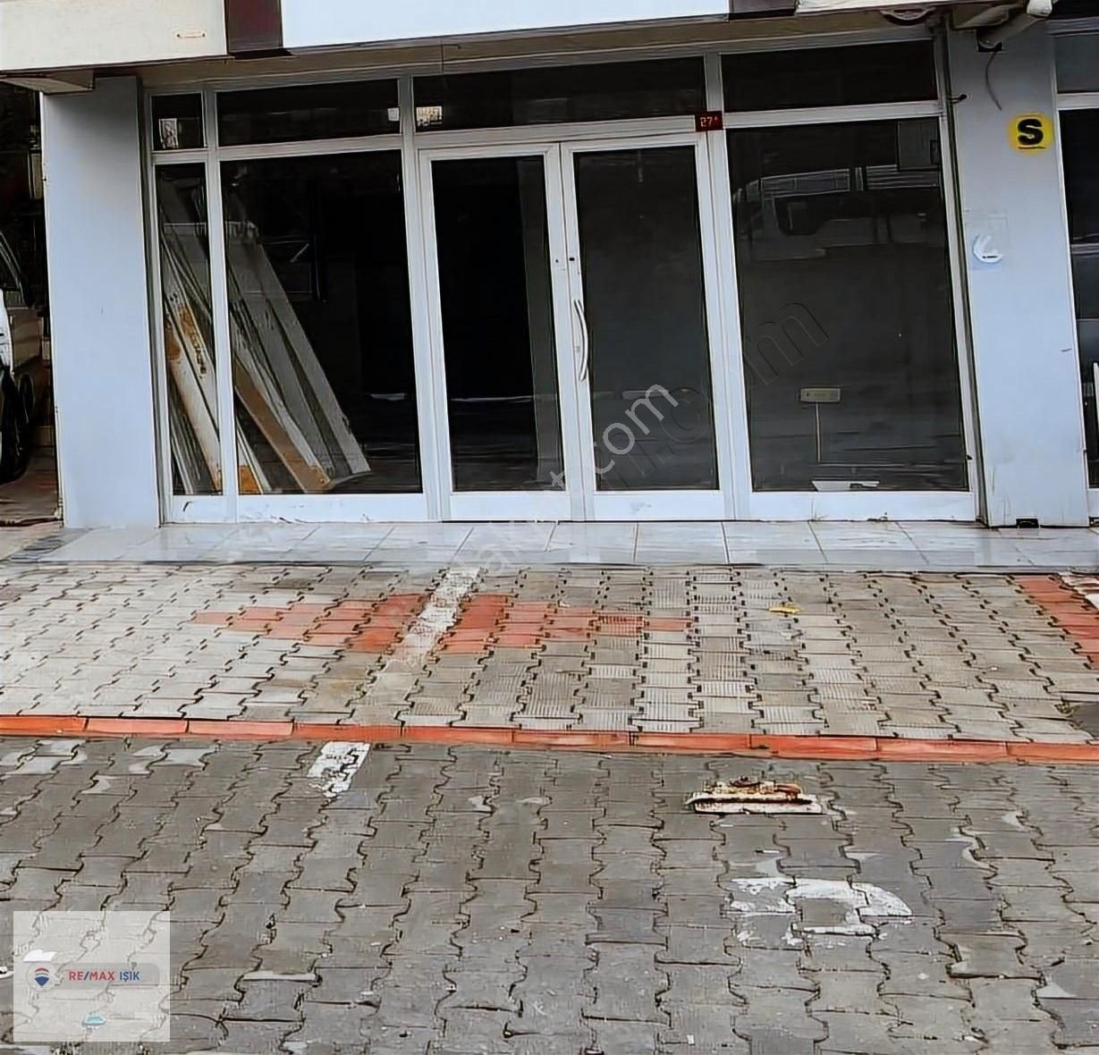 Maltepede Satılık Dükkan