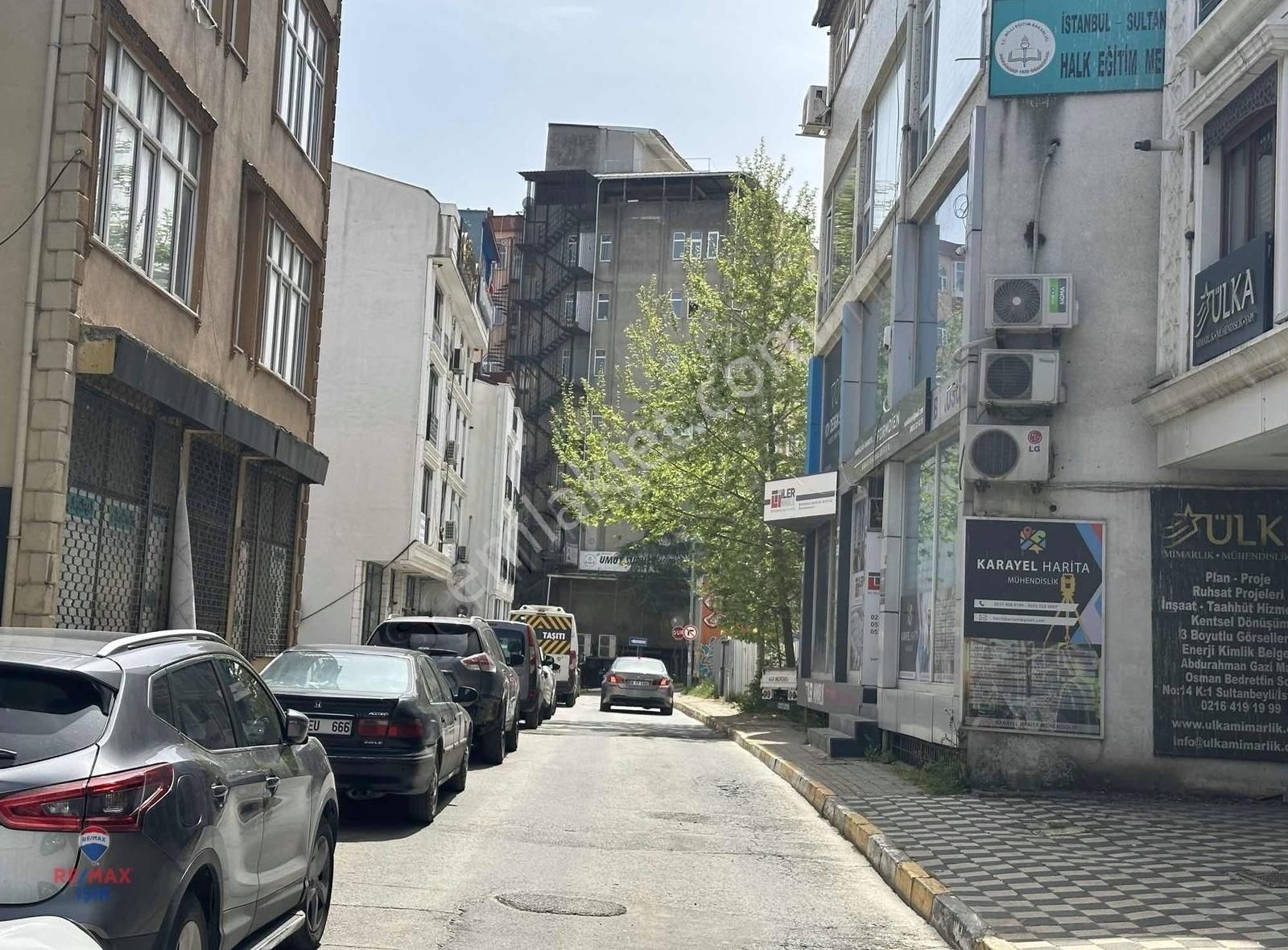 Sultanbeyli Belediyenin Yanında Plaza Katı