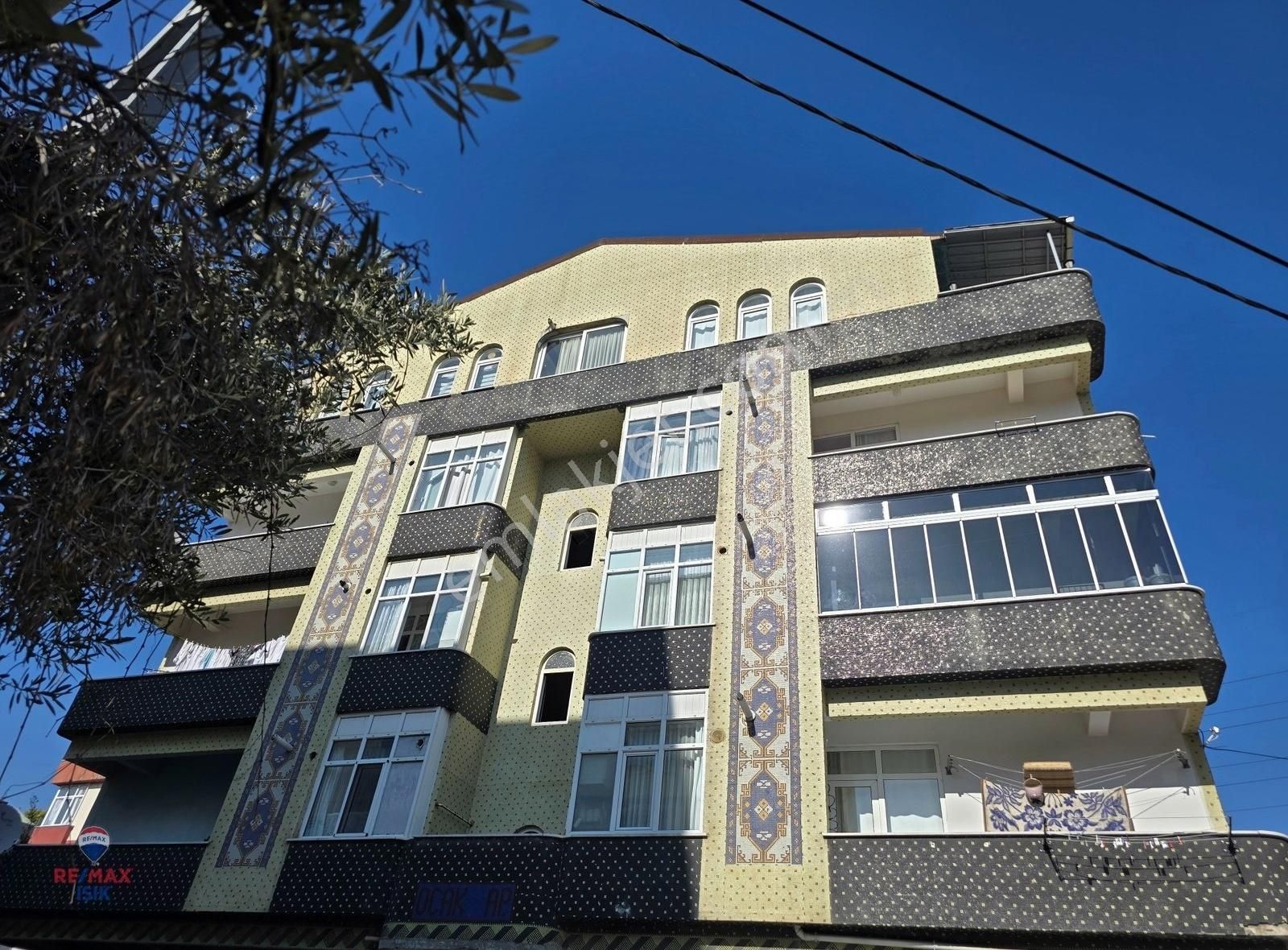 Sancaktepe De 140m2 3+1 Metro Okullara Merkeze Yakın