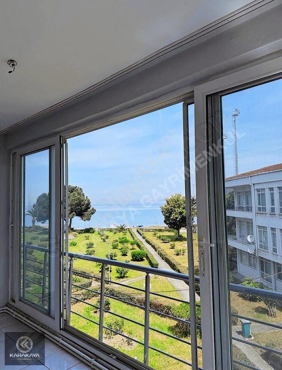 Denize Nazır Site İçerisinde 2+1 Arakat Bakımlı 90 M2 Daire