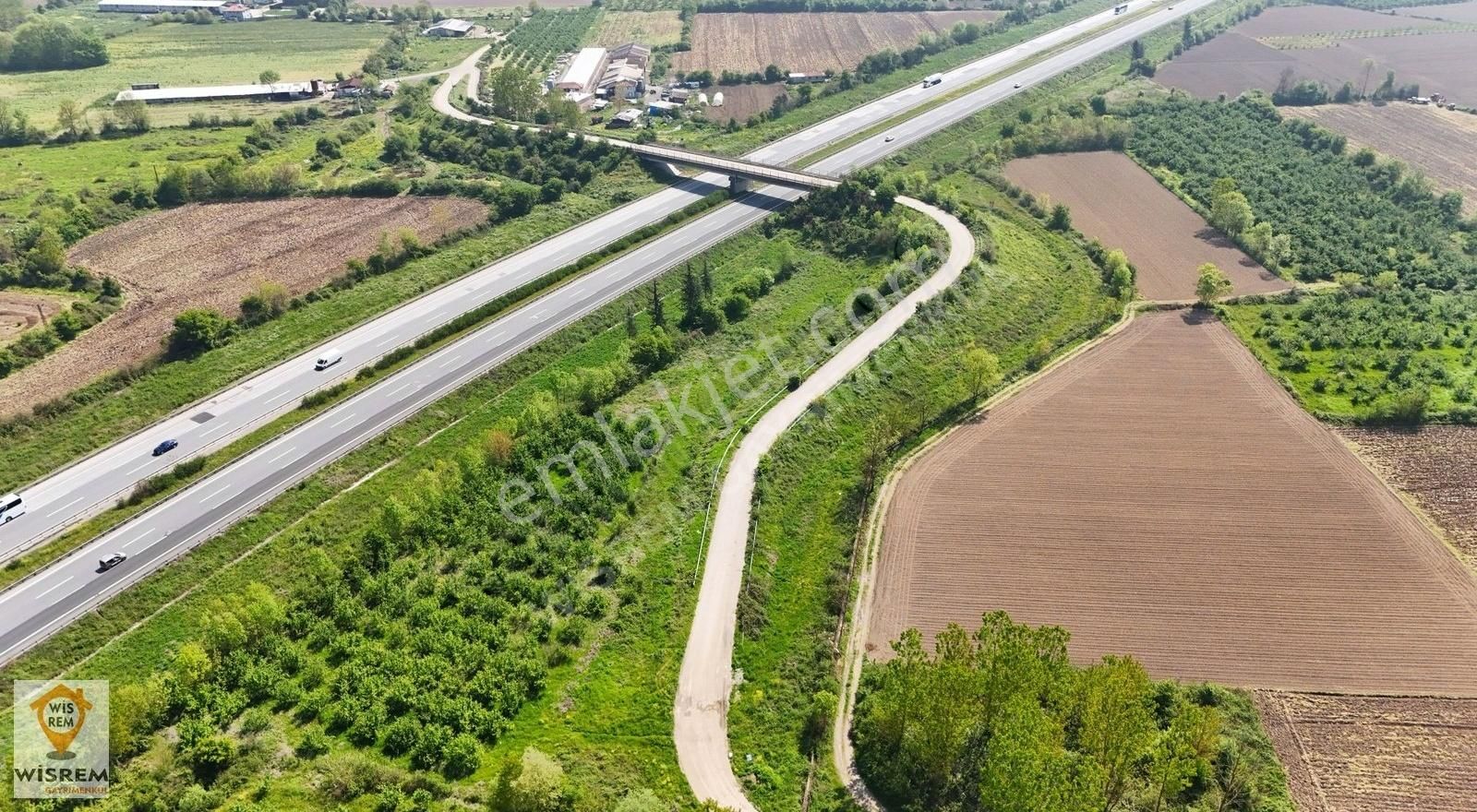 Takaslı!! Düzce Merkez Yayakbaşı Köyü Satılık 1628 M² Arsa