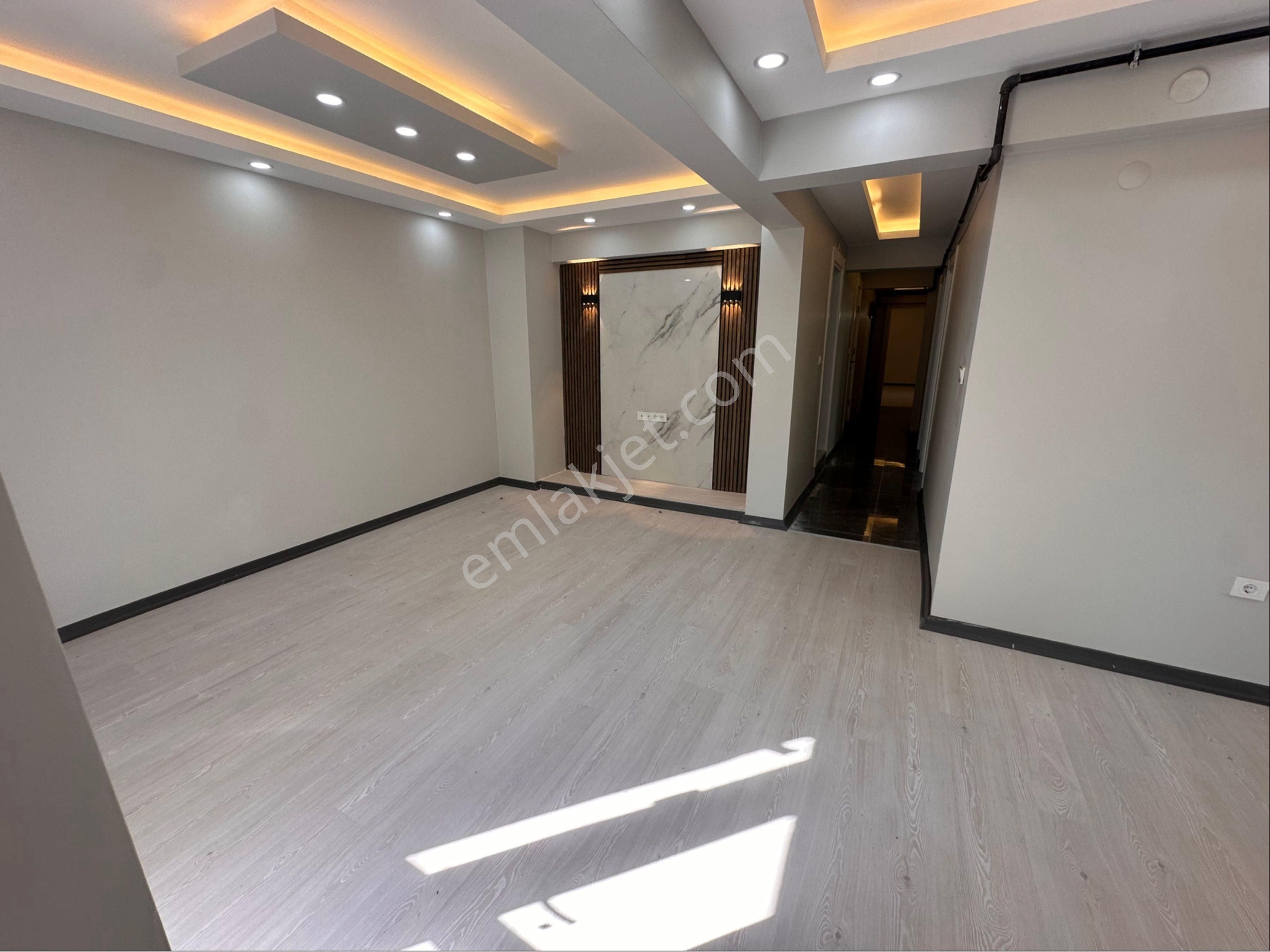 Göztepe De Giriş Katı Full Yapılı 3+1 Sahile 5dk Yürüme Mesafesinde Satılık