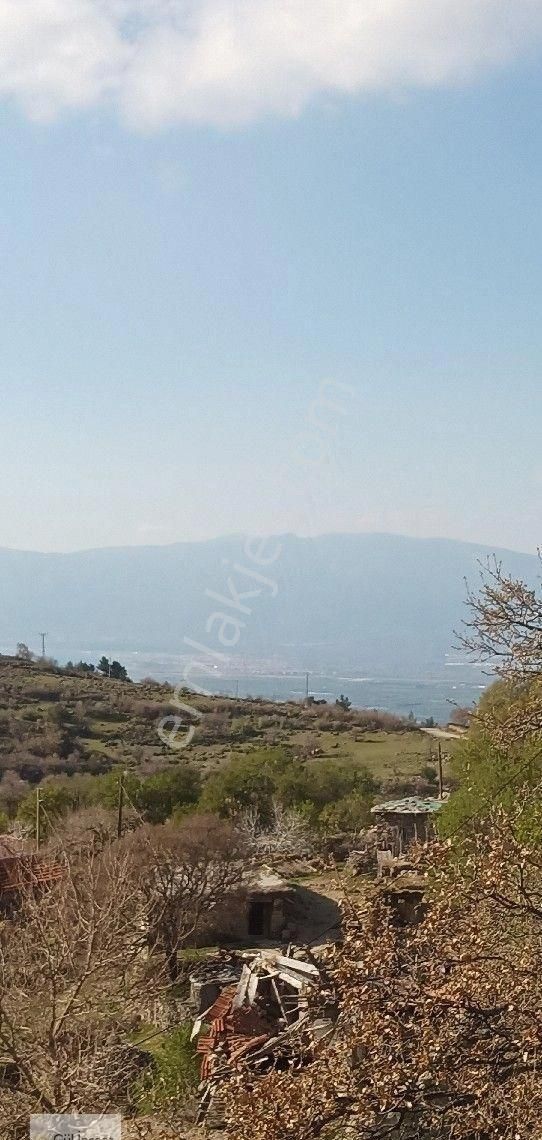 Burhaniye Kuyucak Mahallesinde Satılık Arsa