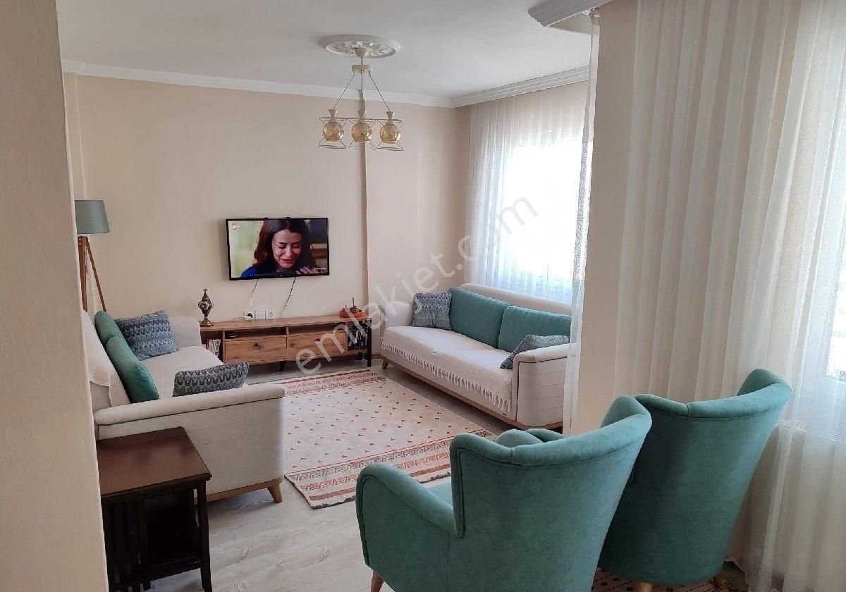 Burhaniye Merkezde Satılık Daire