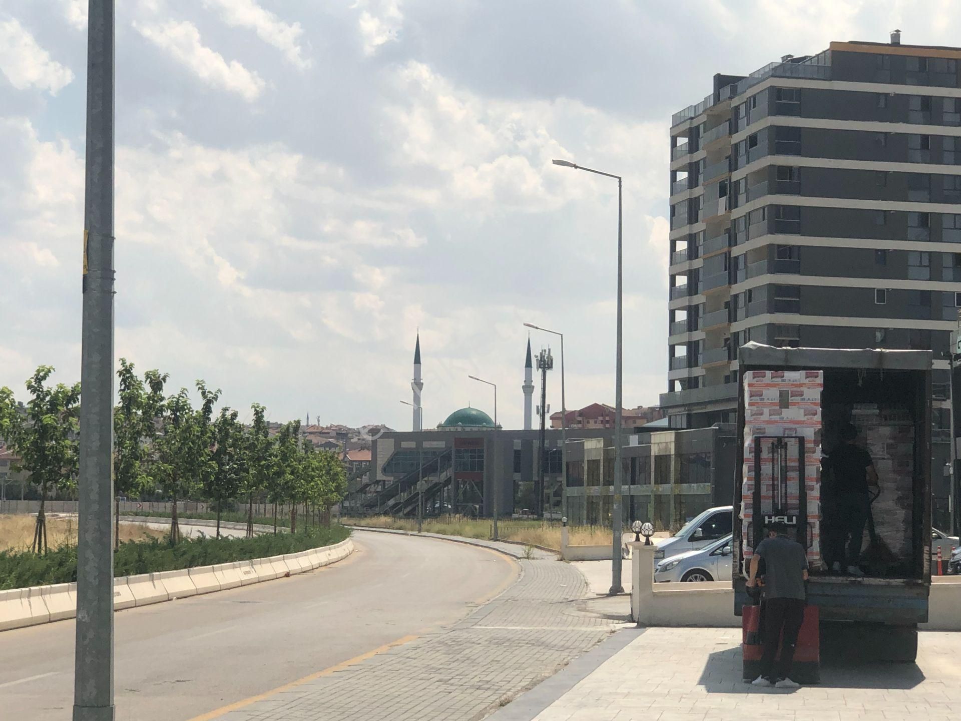 Yeşilova Mah Her İşe Uygun 254m Net Dükkan&mağza&depo