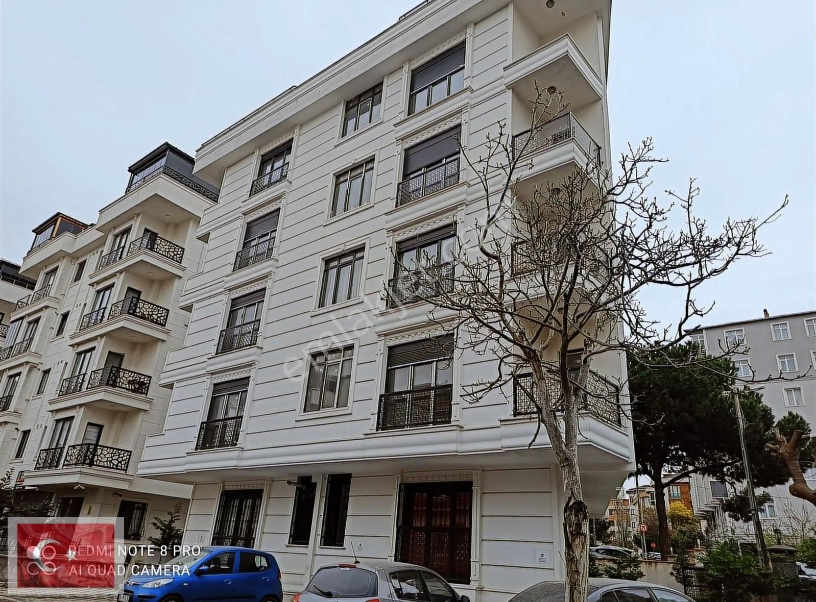 Yiğitcan'dan 122 Evlerde Metronun Dibinde 2+1 Otoparklı Daire