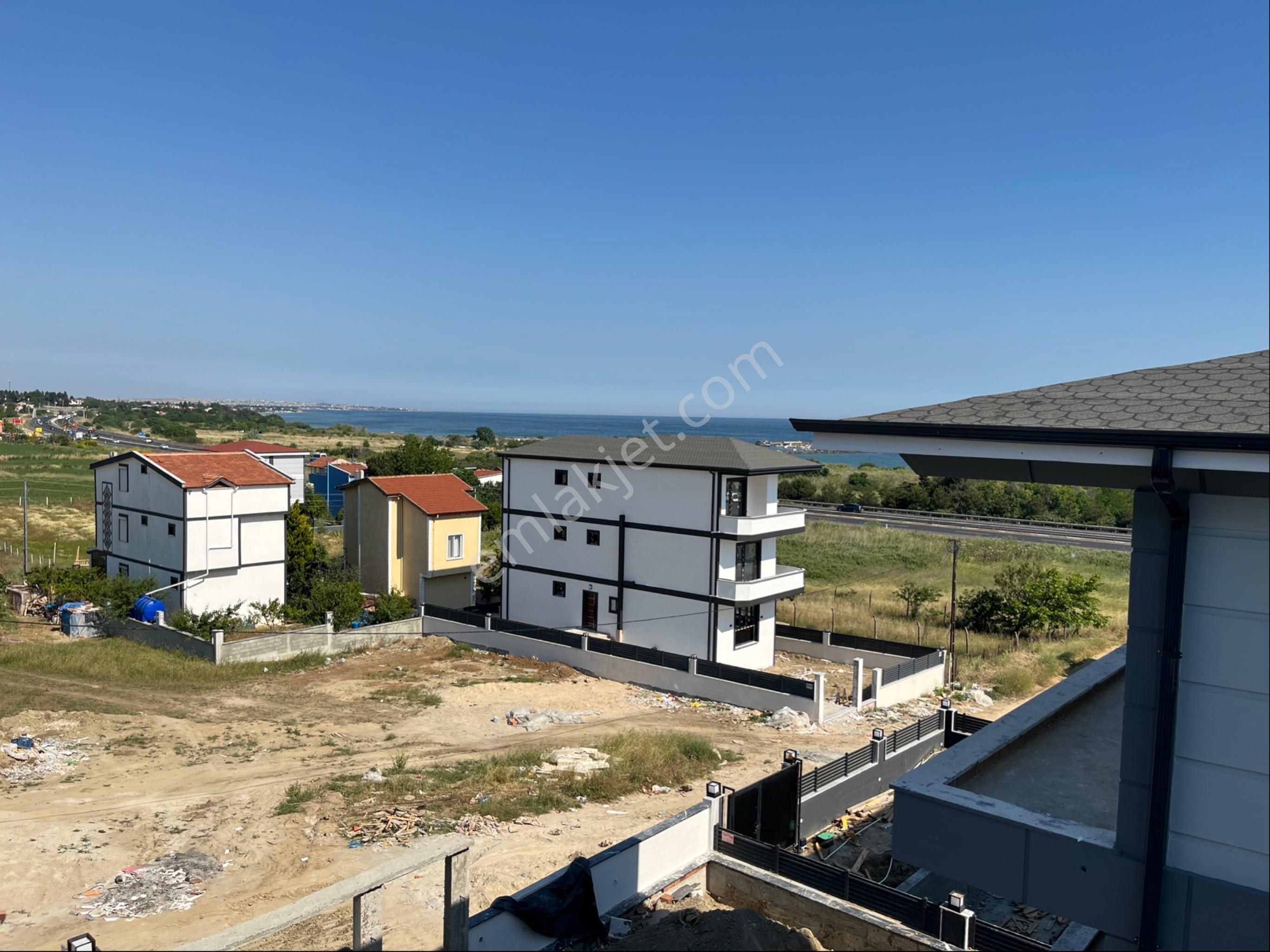 Çeşmeli Mahallesinde Havuzlu 4+1 Ful Deniz Manzaralı Lüks Villa - Görsel 35