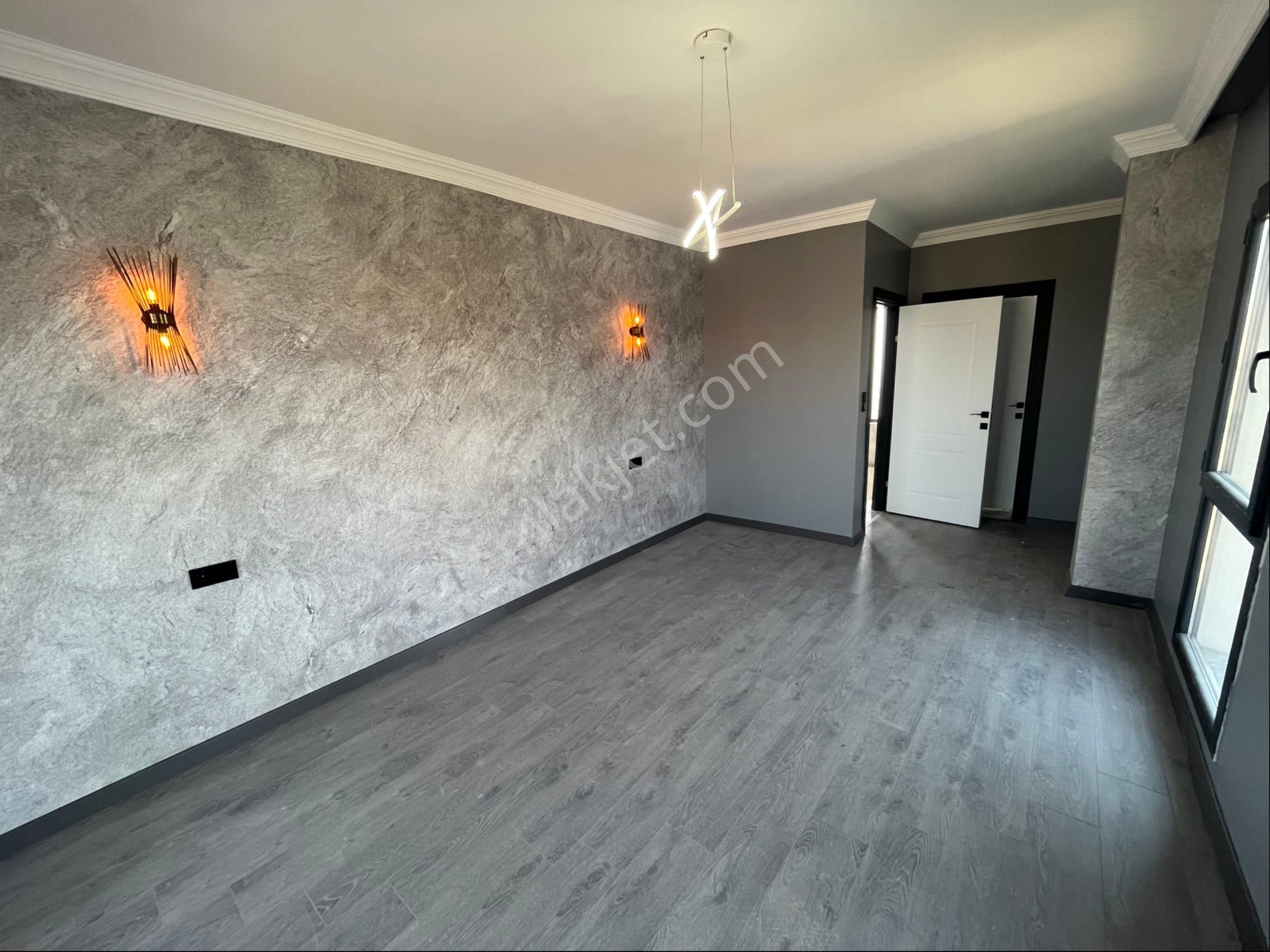 Çeşmeli Mahallesinde Havuzlu 4+1 Ful Deniz Manzaralı Lüks Villa - Görsel 25