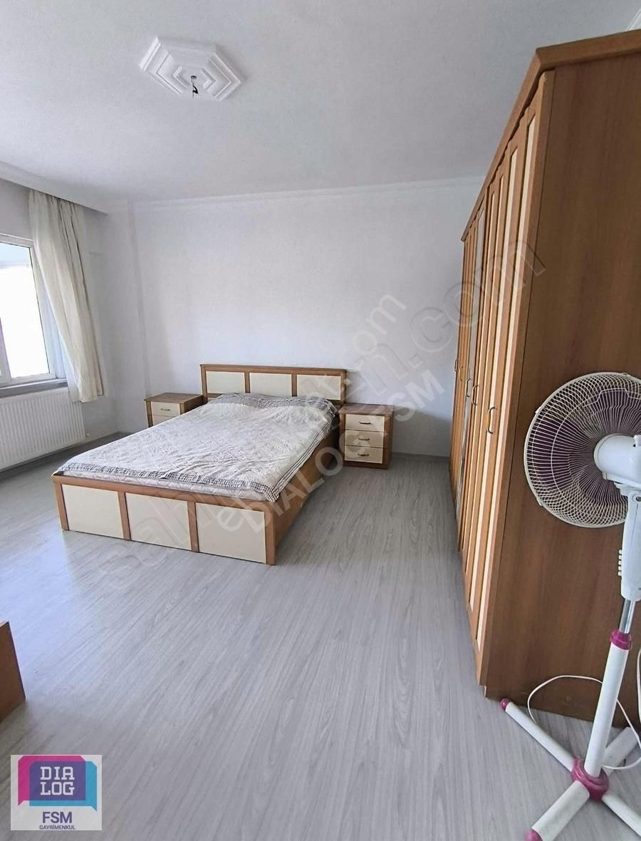 Erdek Merkezinde Denize Yakın Satılık 3+1 Daire