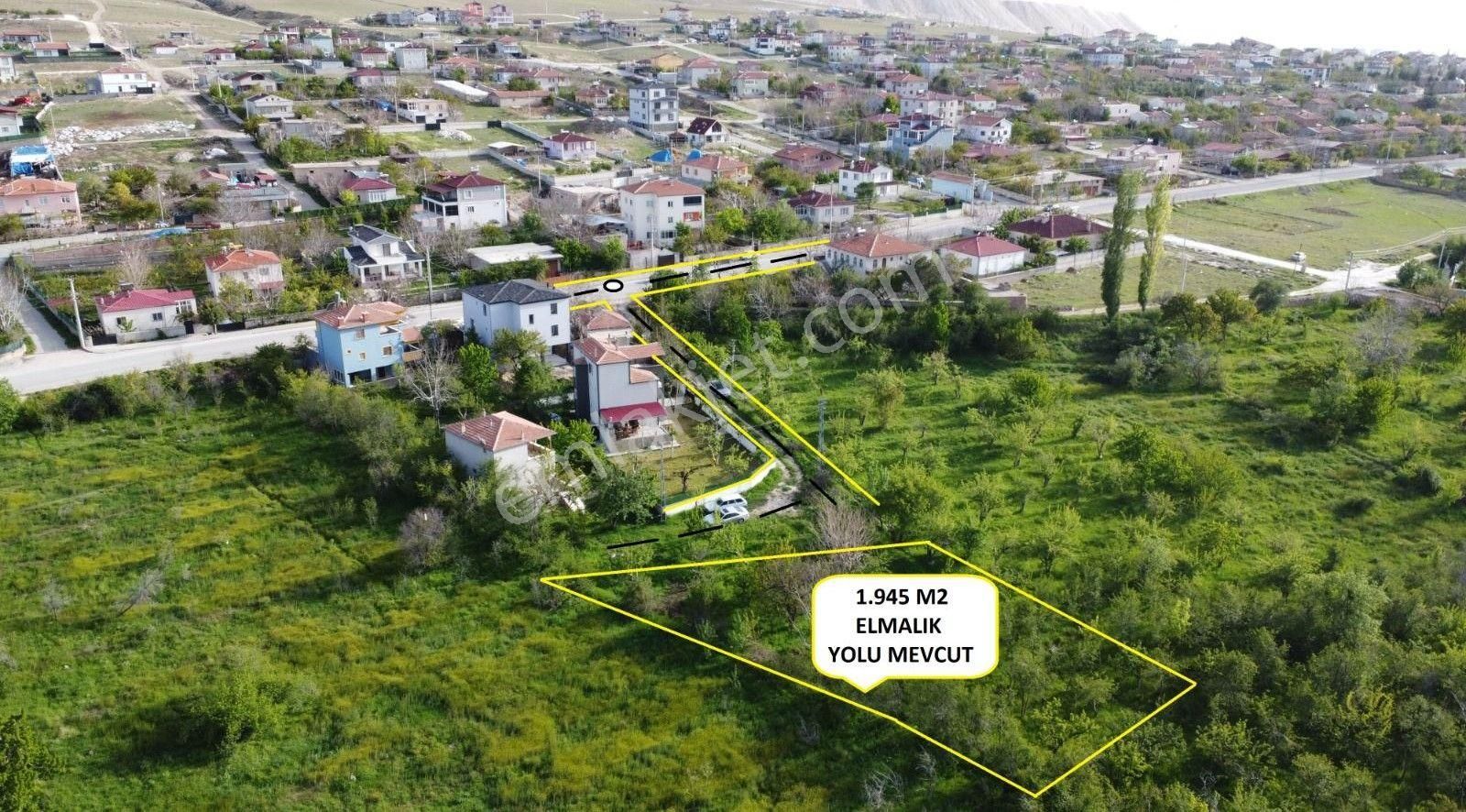 Niğde Merkez Yeni Gümüşte Ana Yola Yakın 1945m2 Satılık Bahçe