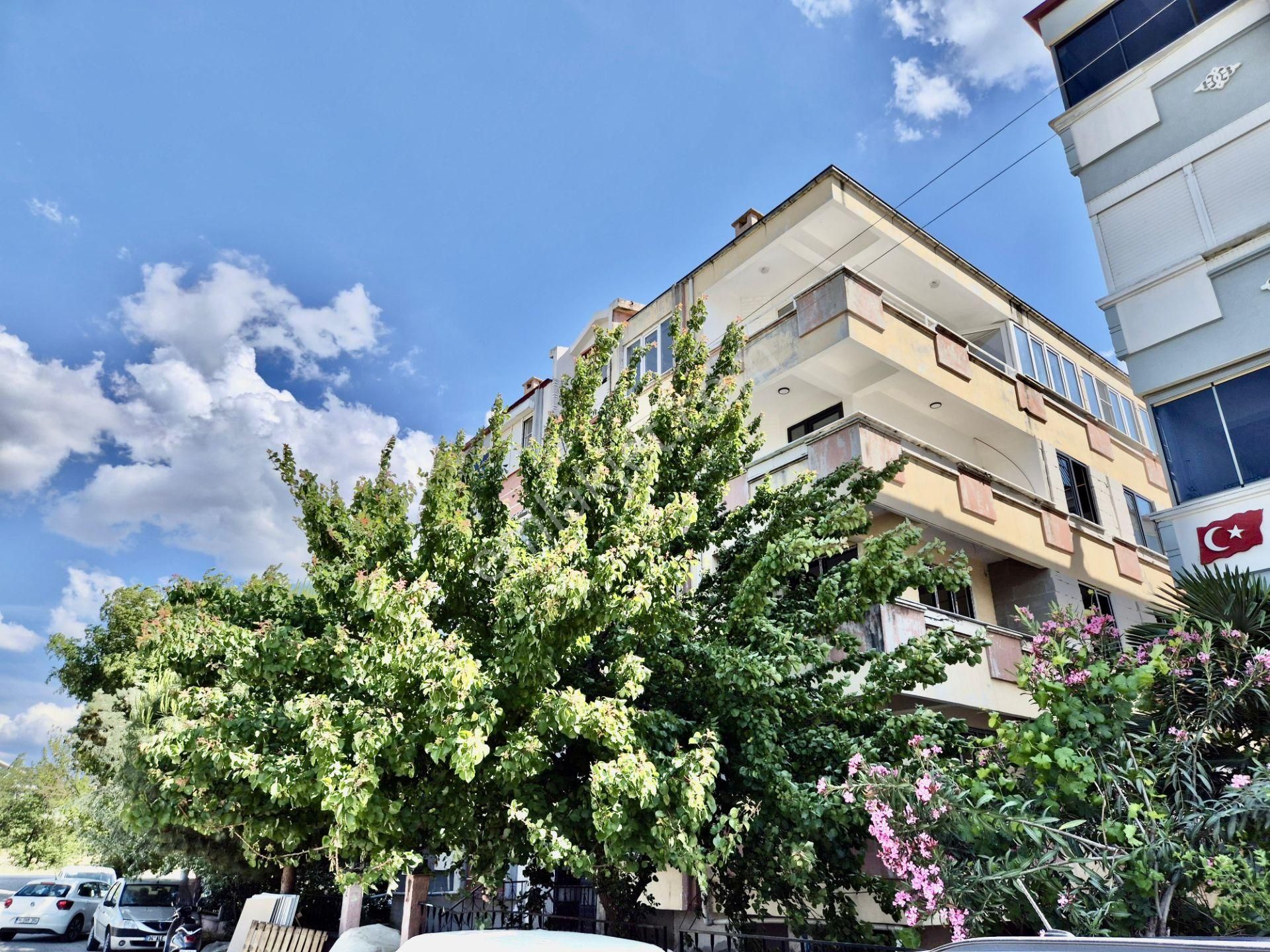 ▓karabuluttan▓göz Alıcı Tasarımı İle & Ayrı Mutfak Geniş Lüx 3+1 Satılık Daire