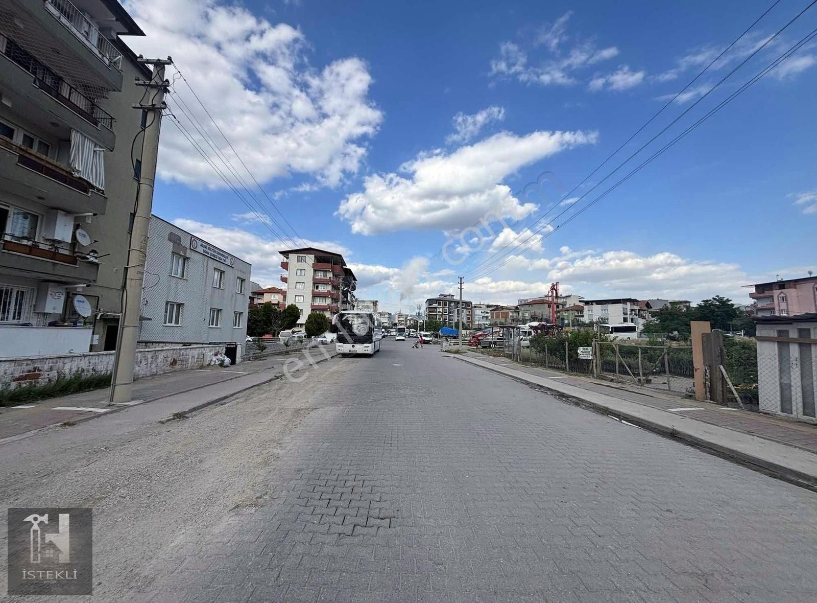 İstekli Emlak'tan Cuma Pazarında Satılık 2+1 Doğal Gazlı Daire