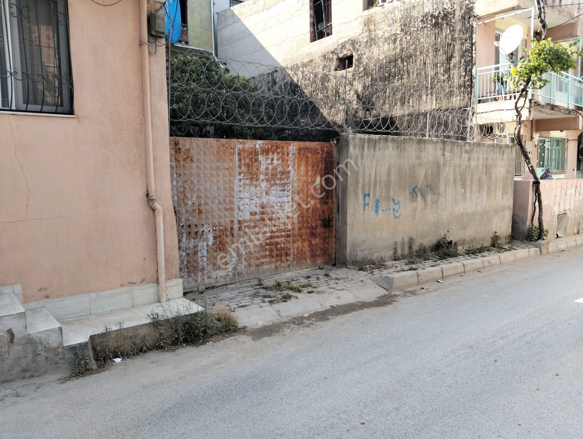 Karabağlar Yenı Otoban Yoluna Yakın 126 M2 Fırsat Arsa