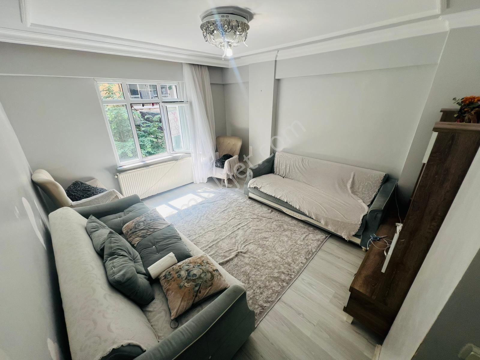 Üç Kardeşler'dn Cebeci Mh Merkezde Satlık 2+1 90m² Ara Kat Daire