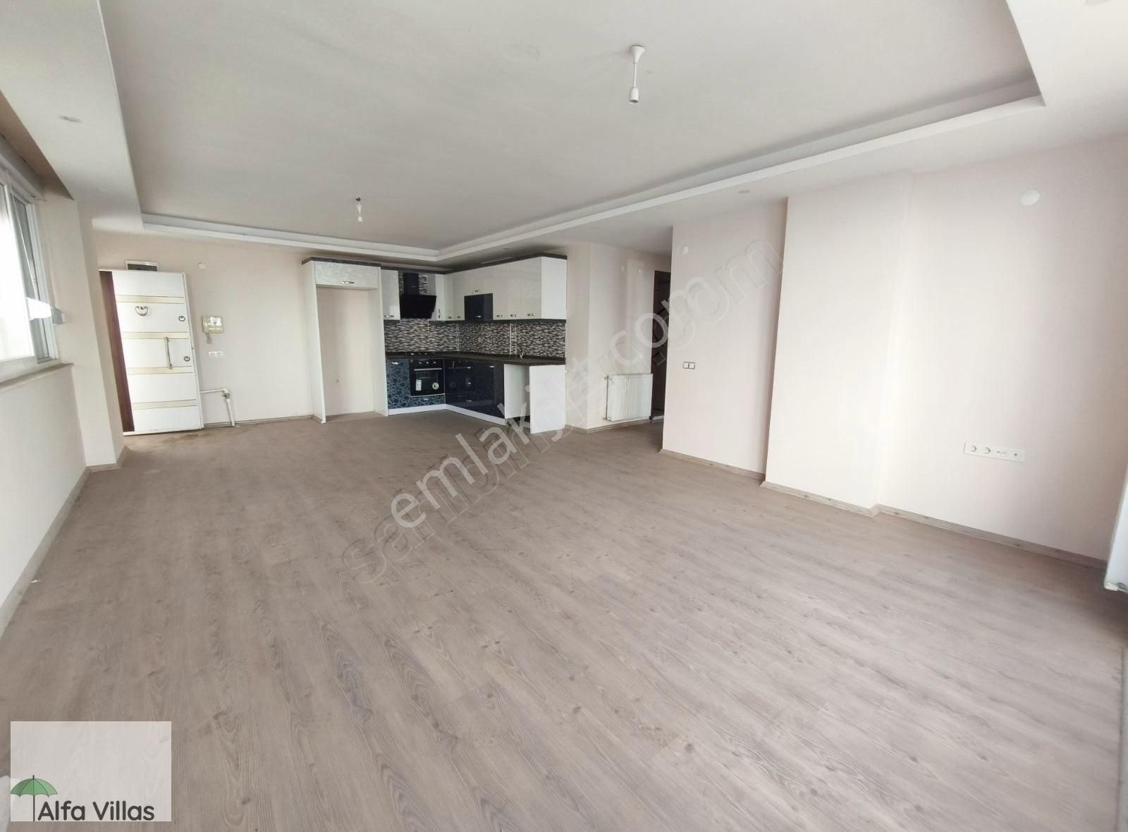 Çok Kullanışlı 0 Merkezi 2+1 Açık Mutfaklı Ara Kat Daire