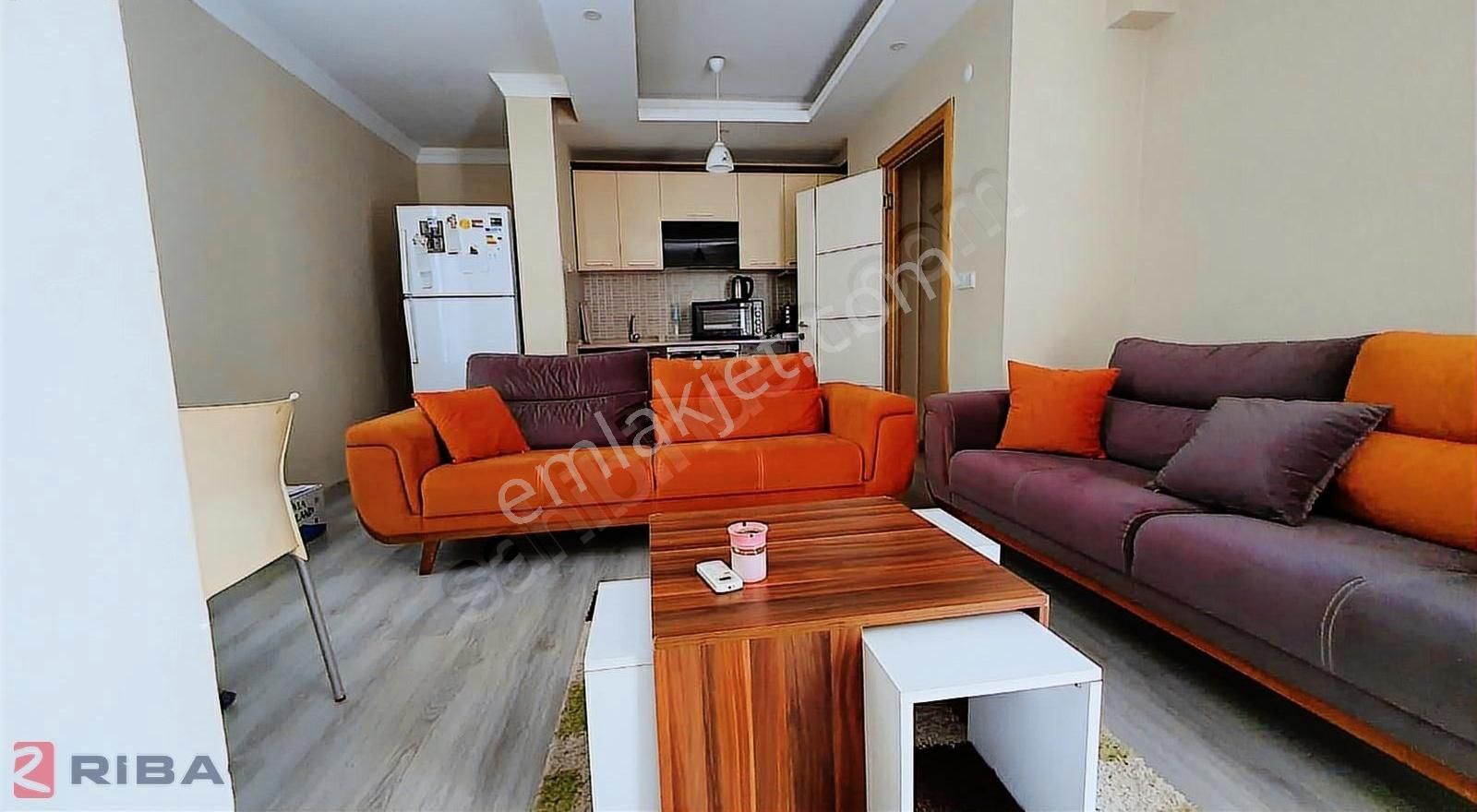 Güzeloba Merkezde 1+1 Geniş Satılık Daire