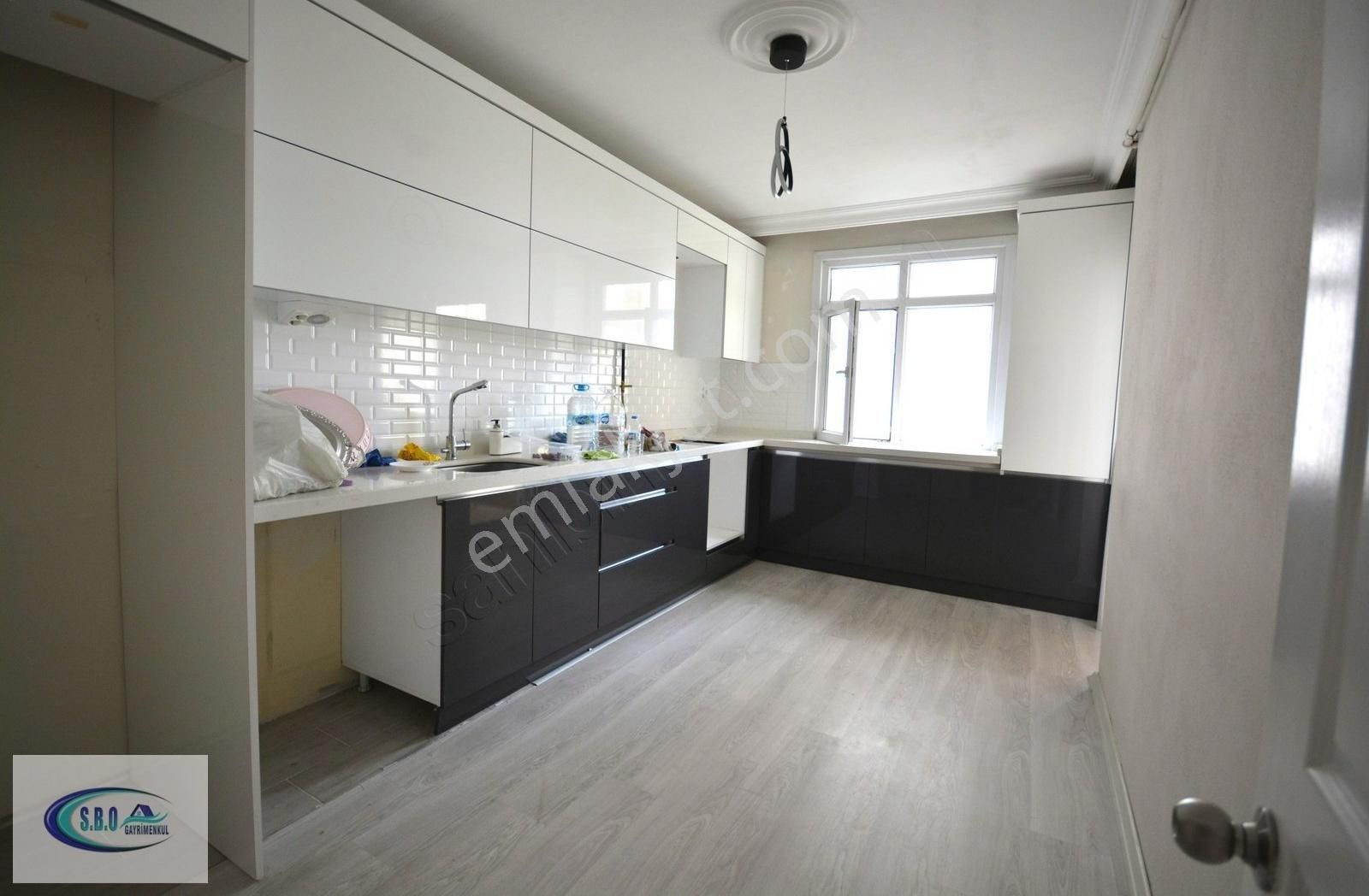 Geniş Kullanışlı 5+1 Çatı Dubleks 3 Banyolu Kiralık Daire.......
