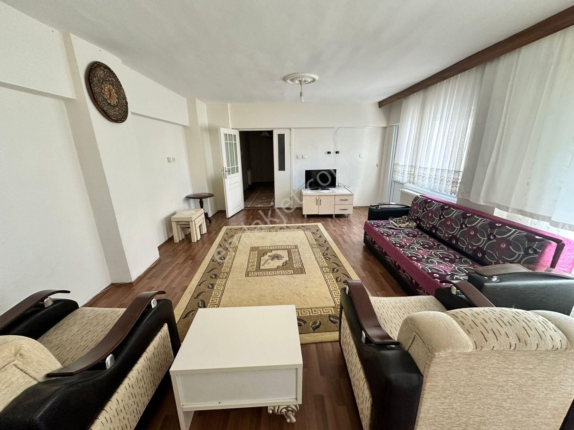 Altın Emlaktan Eşyalı Kiralık Daire