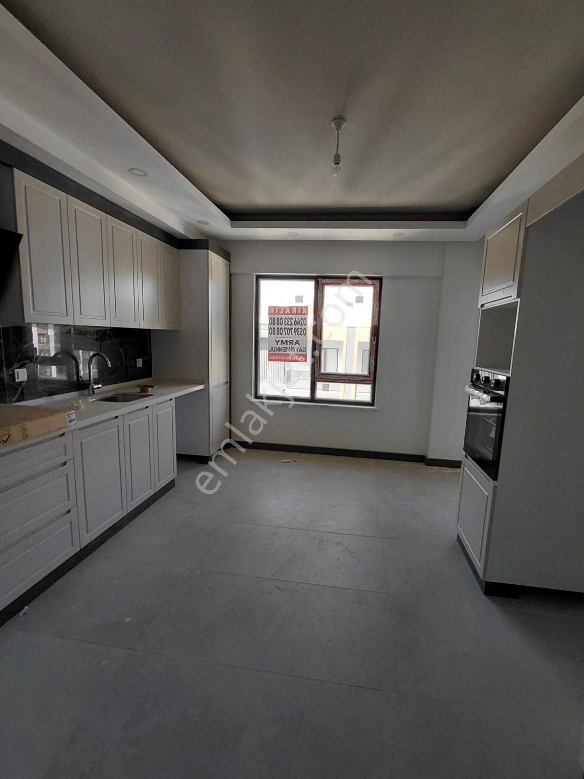 Isparta Merkez Fatih Mahallesinde Güvenlikli Kiralık Sıfır Daire