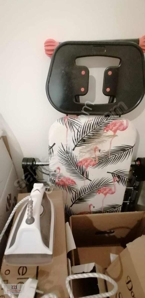 Sancaktepe'de Eşyalı 1+1 Geniş Camlar Butik Site