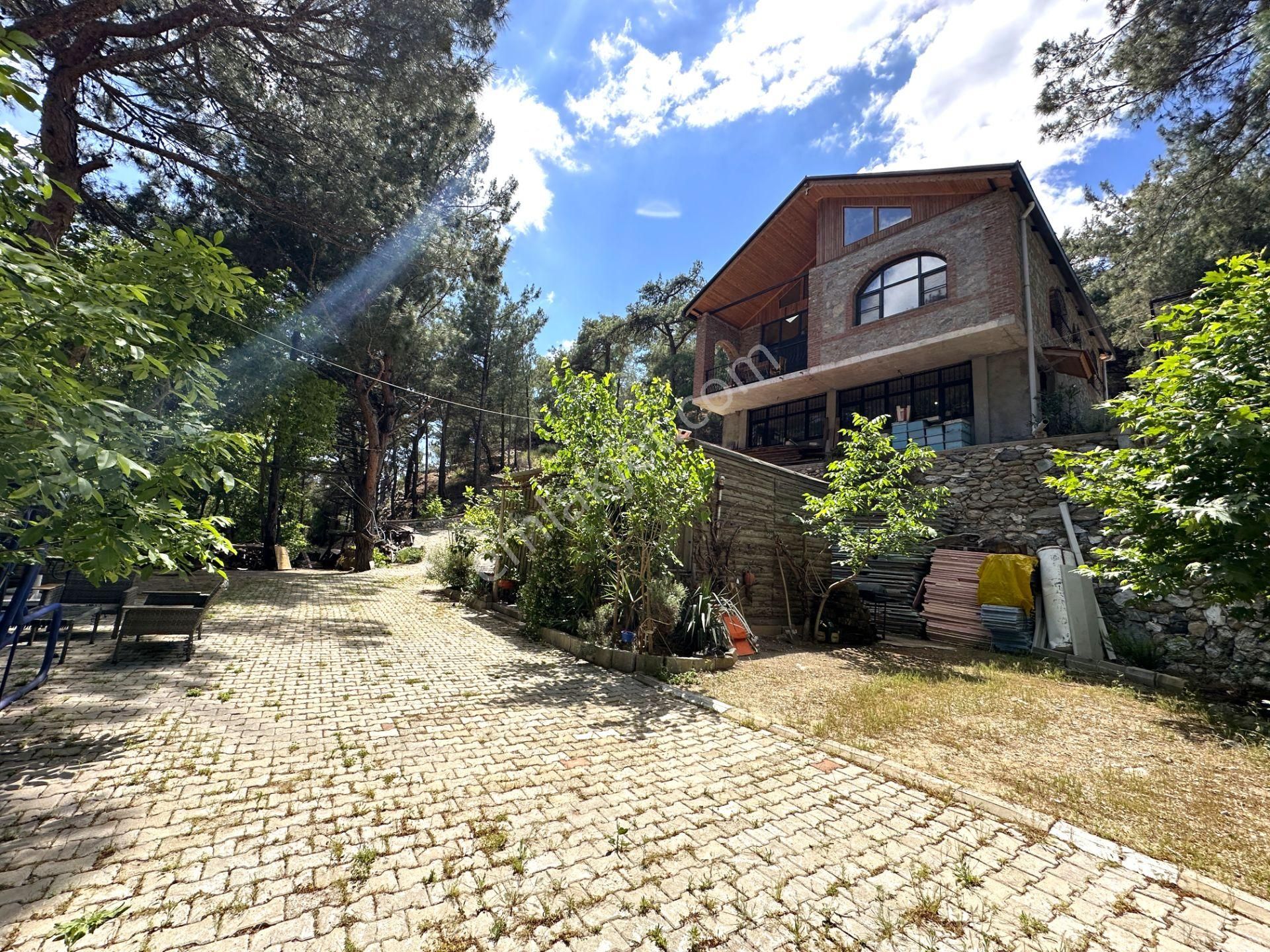 🔴yetkili Ayanoğlundan Kazdağı'nın Kalbinde Doğal Mimari 3+1 Villa