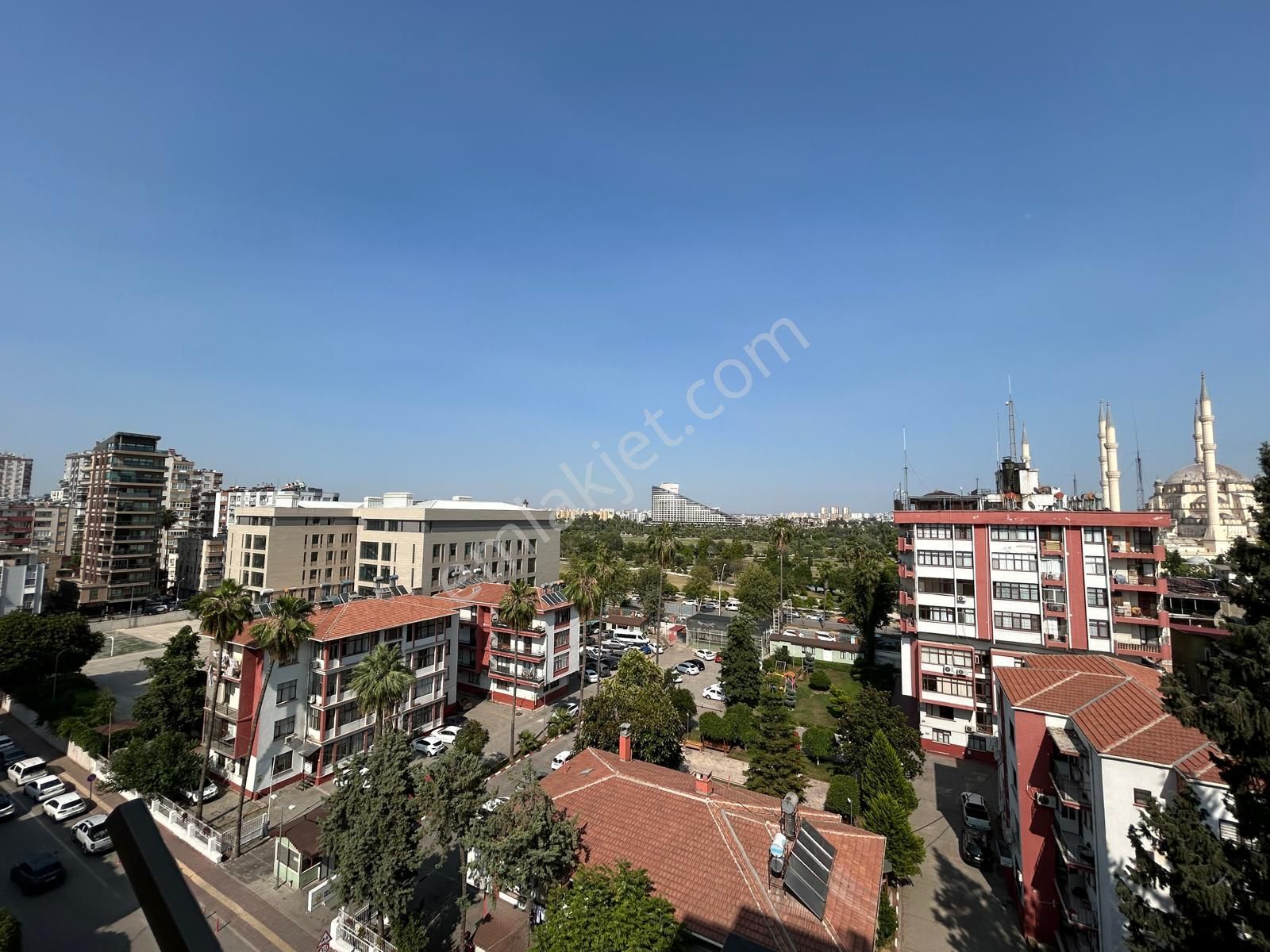 Reşatbey-ordu Caddesin'de 2+1+k.mutfak Yeni Satılık Daire..