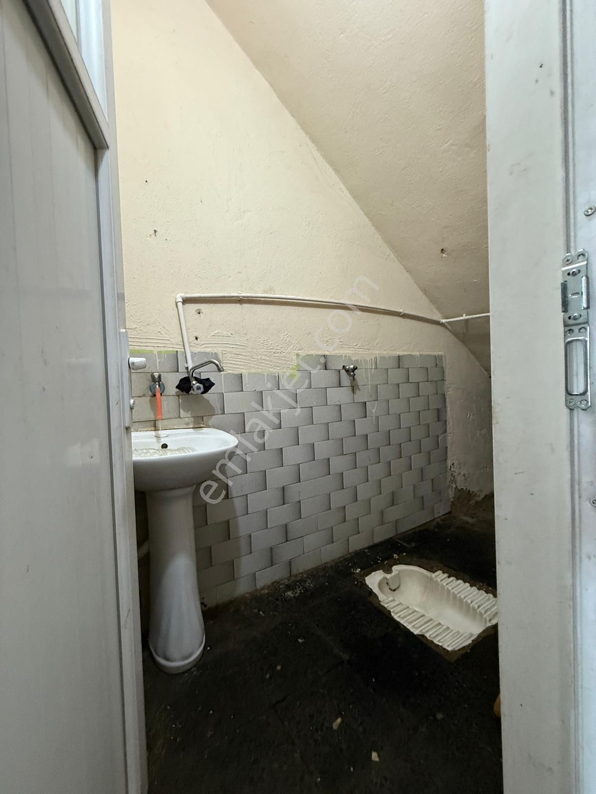 Yüksel Emlaktan İstasyon Mahallesinde Kiralık İş Yeri - Görsel 24