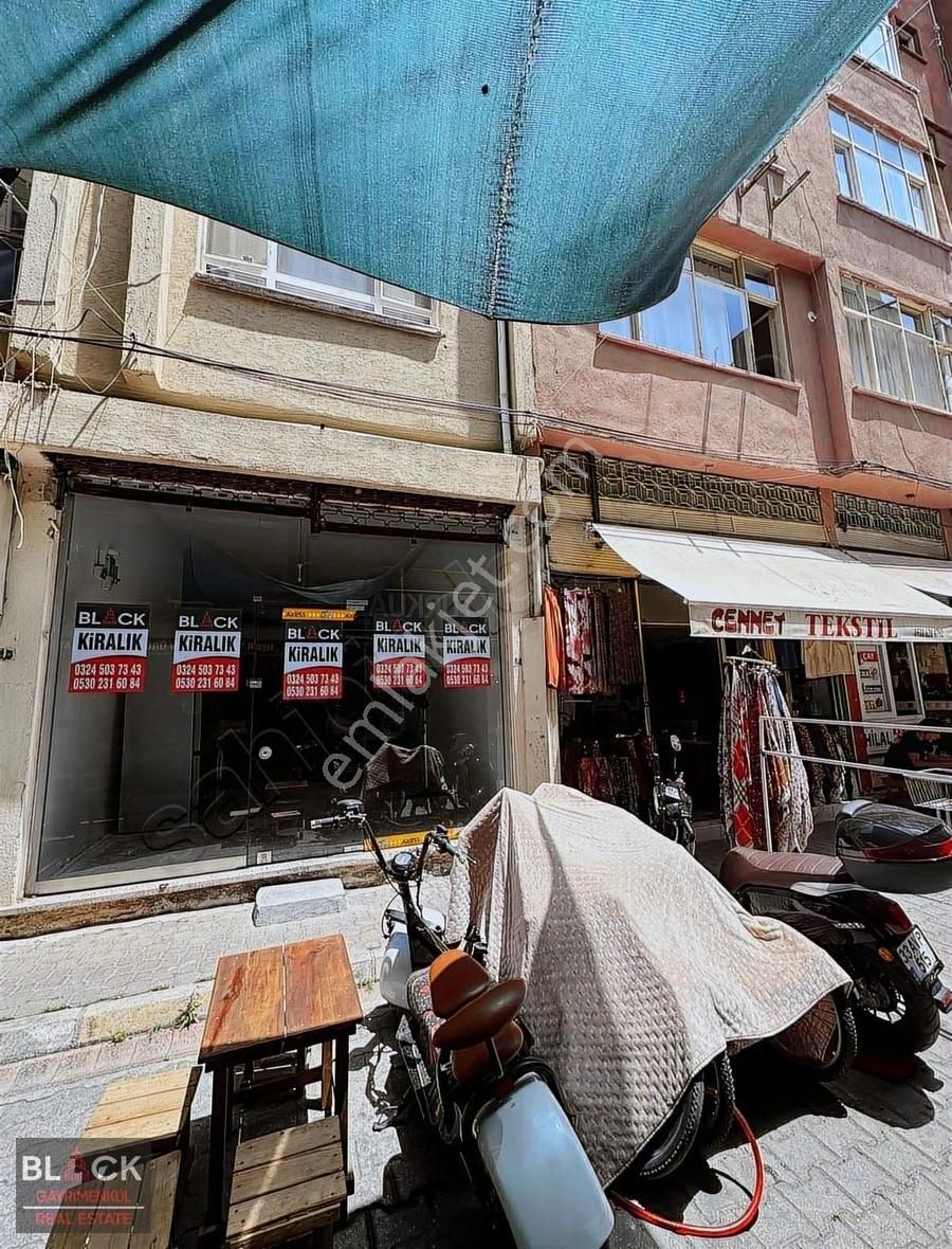 Black'ten Çarşı Merkez'de 90m2 Kiralık Dükkan