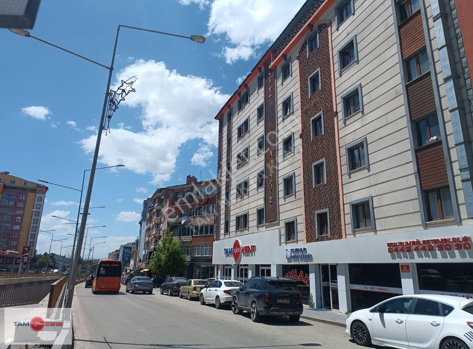 Turyap Tam Noktadan Şehrin Merkezinde 100 Yataklı 5 Katlı Apart