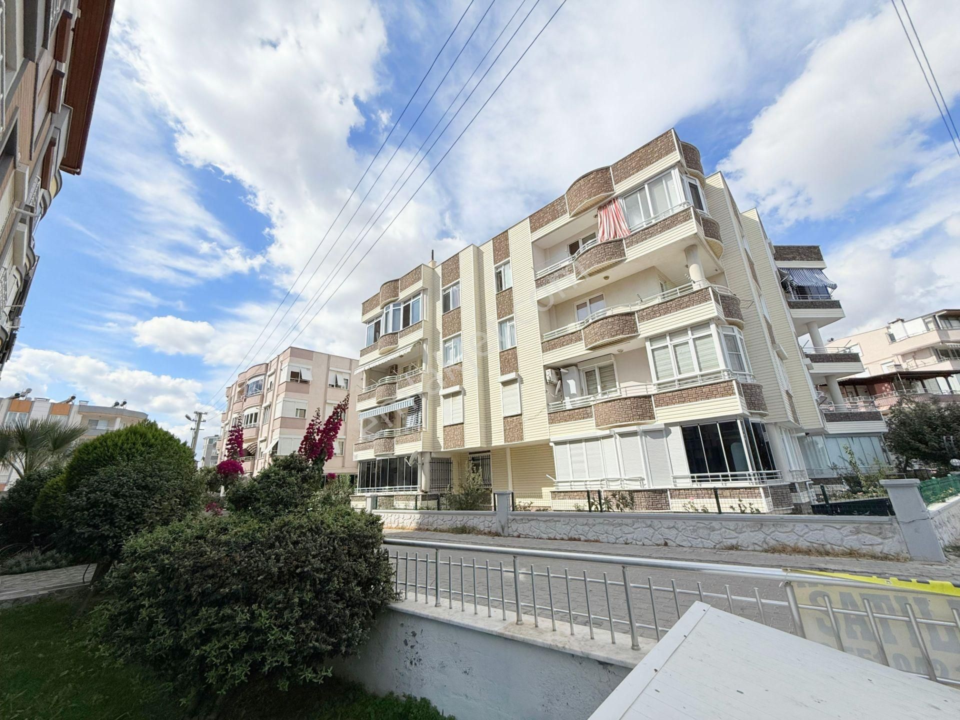 Zirve'den Bir Harika Daire Daha Akçayda Pazar Pazarı Sokağında Ara Kat 2+1 Daire