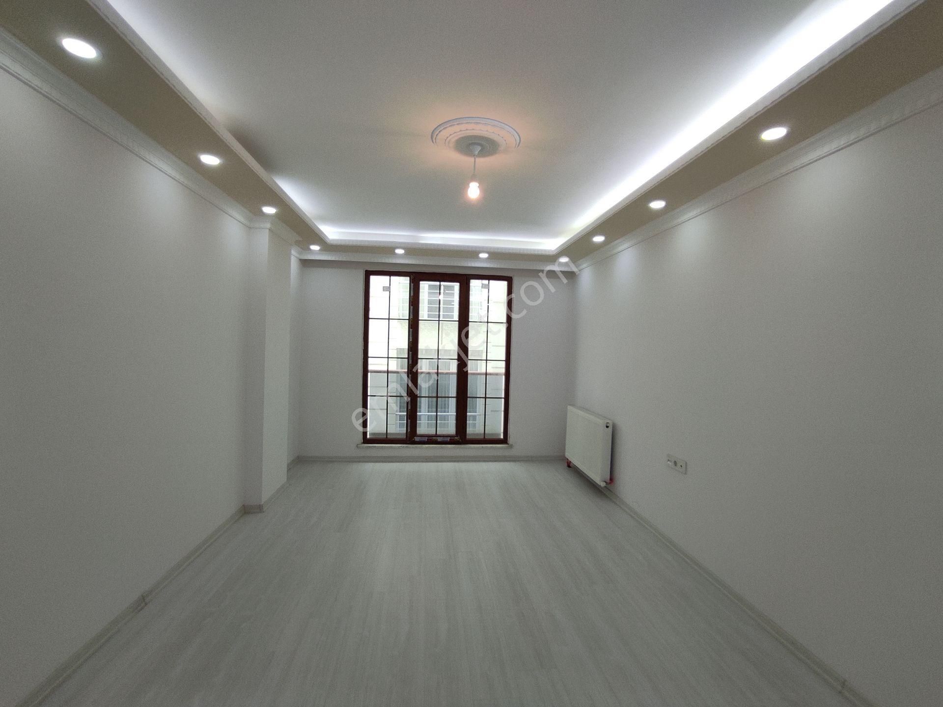 Esenyurt Akçaburgaz Mah Sıfır 130,m2-4+1- Dublex Daire