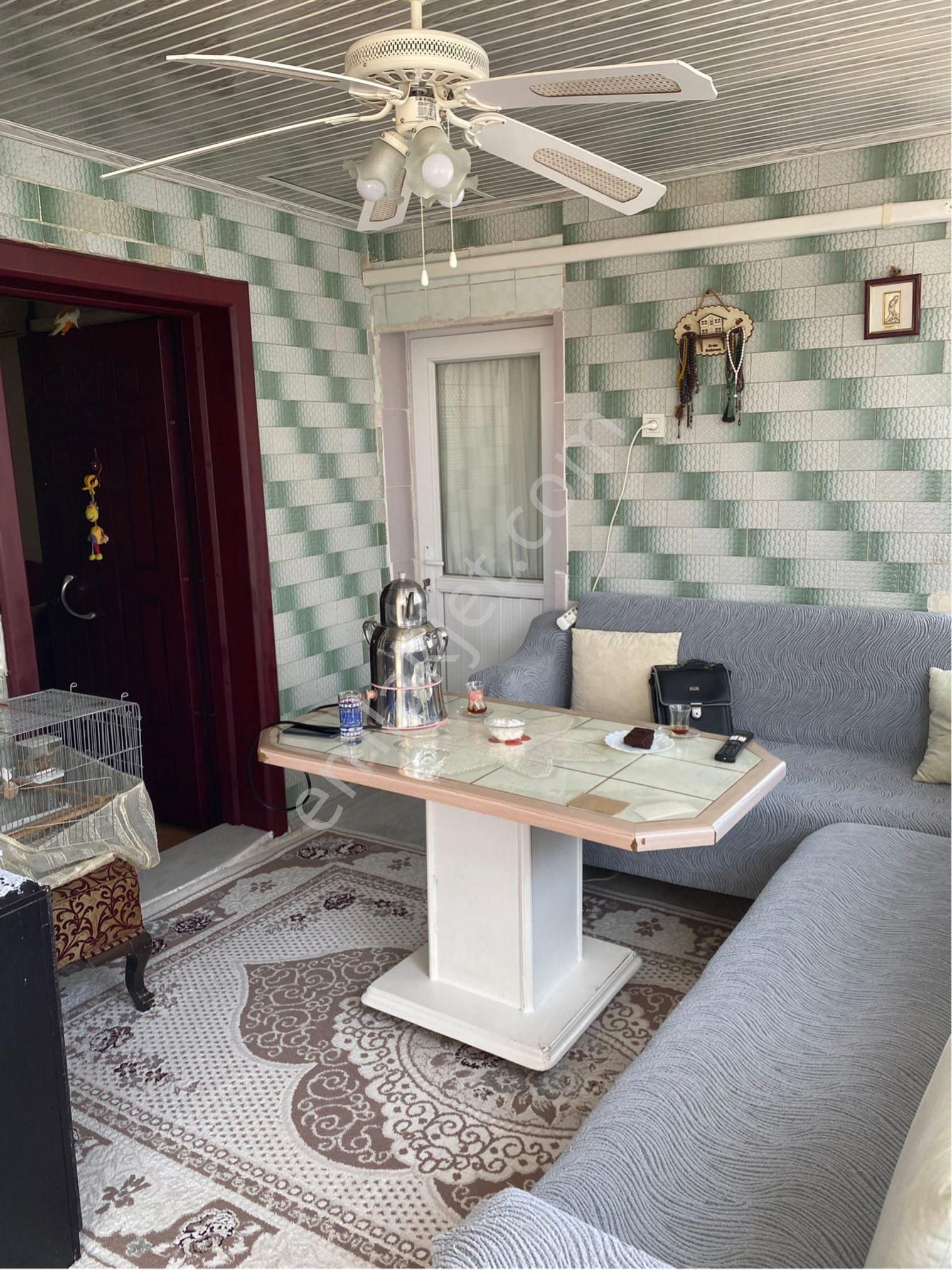 Küçük Çiğli’de Komple Satılık 3 Katılı Bakımlı Bina - Görsel 13