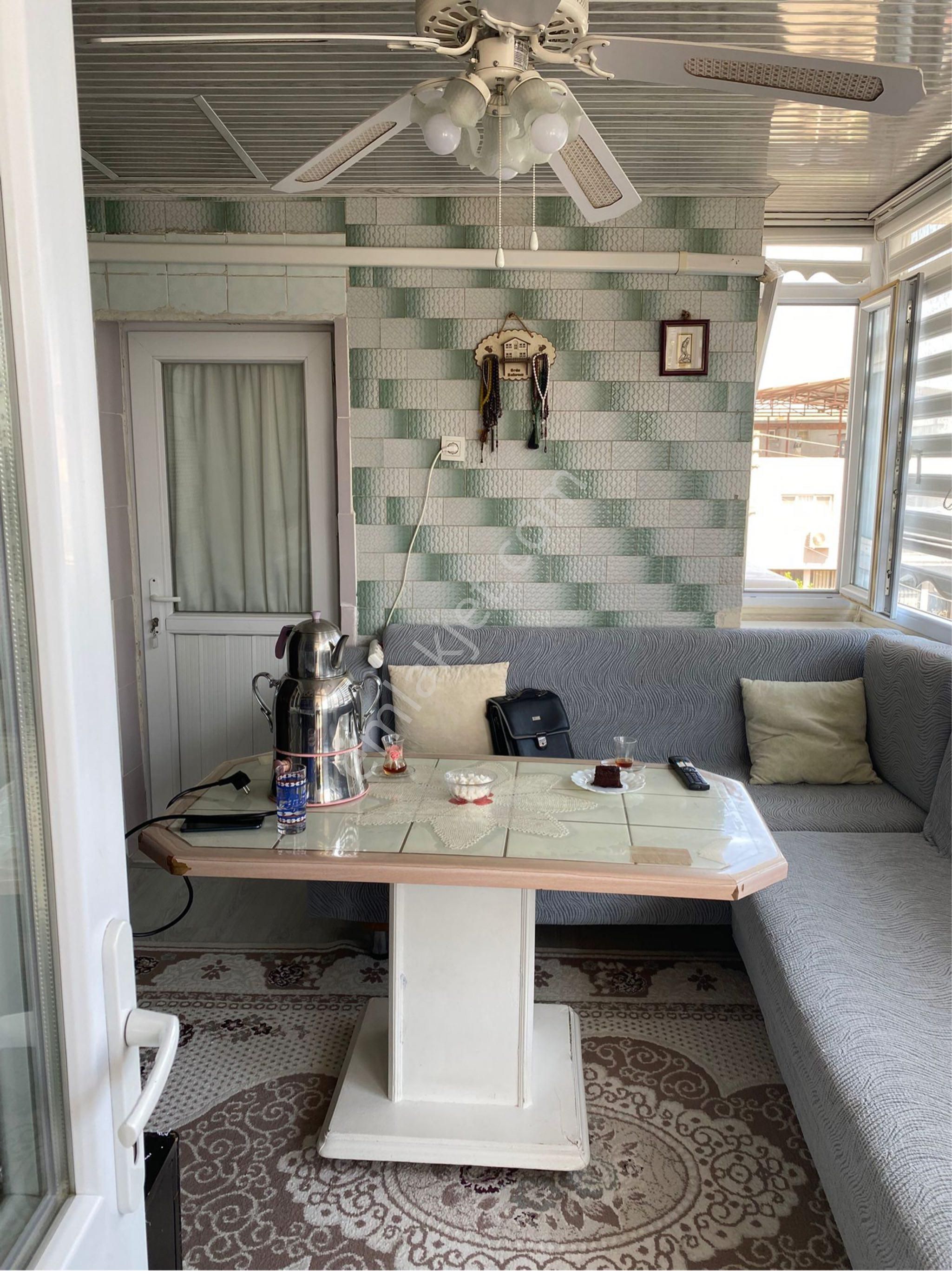 Küçük Çiğli’de Komple Satılık 3 Katılı Bakımlı Bina - Görsel 12