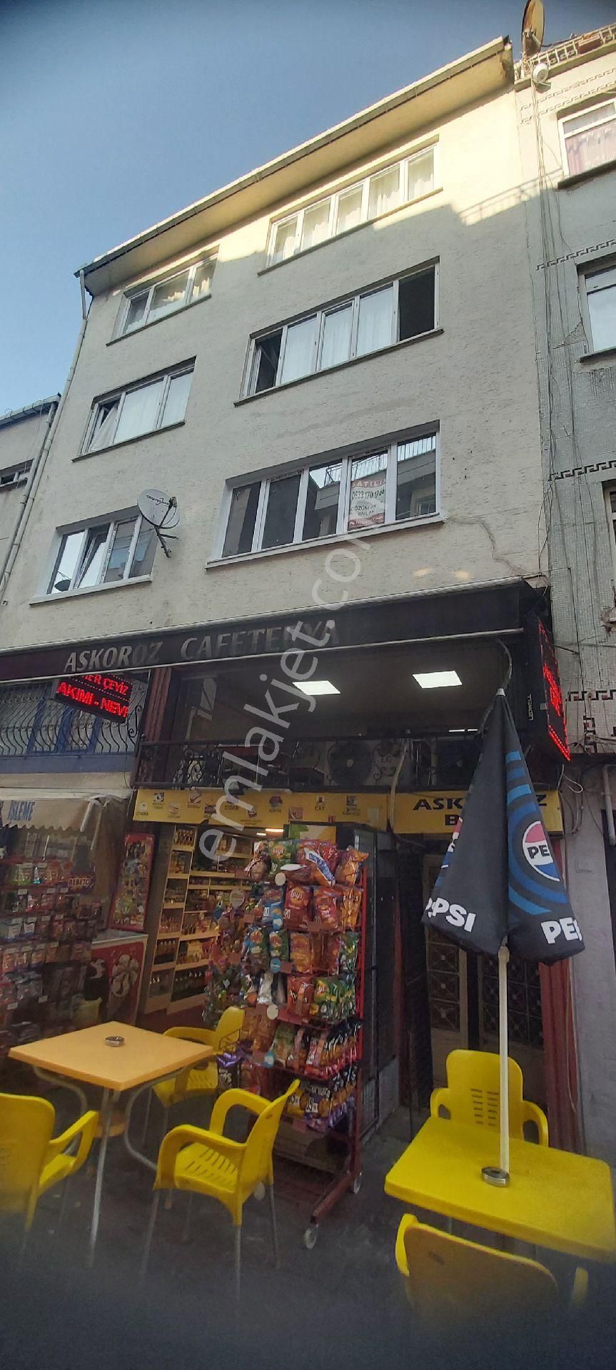 Beyoğlu Kasımpaşa Camikebir Kızılay Meydanında İçi Sıfırlanmış 2+1 Daire 107m2 Katmulkiyetli
