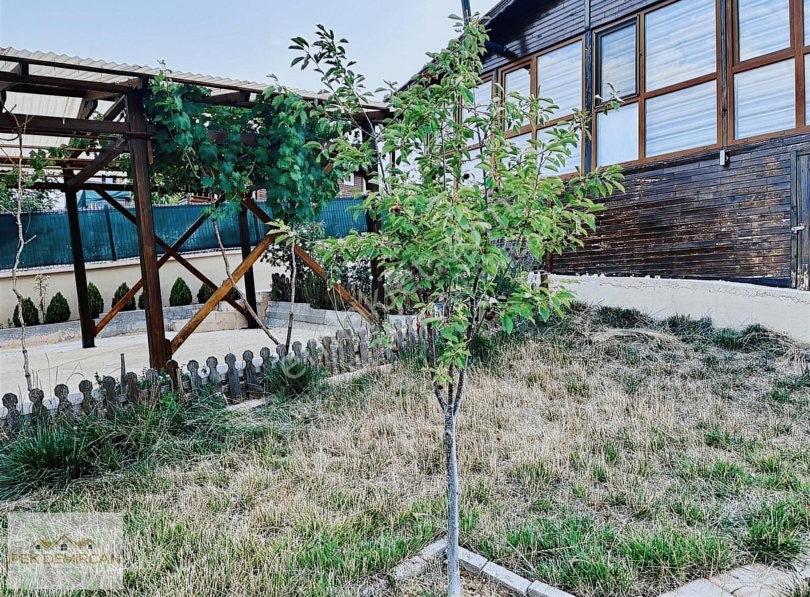 Ferah Doğa İle Baş Başa Lüks 1+1 Evi İle Birlikte Eşyalı Bahçe