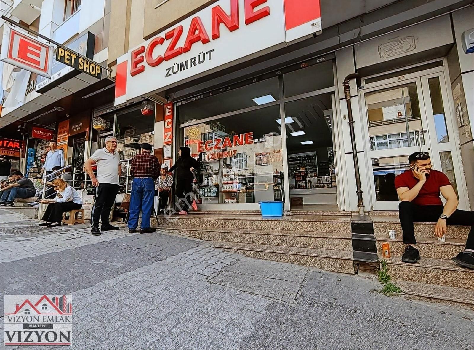 Tabela Değeri Yüksek-işlek Cadde-depolu-wc-mutaklı-düz Ayak