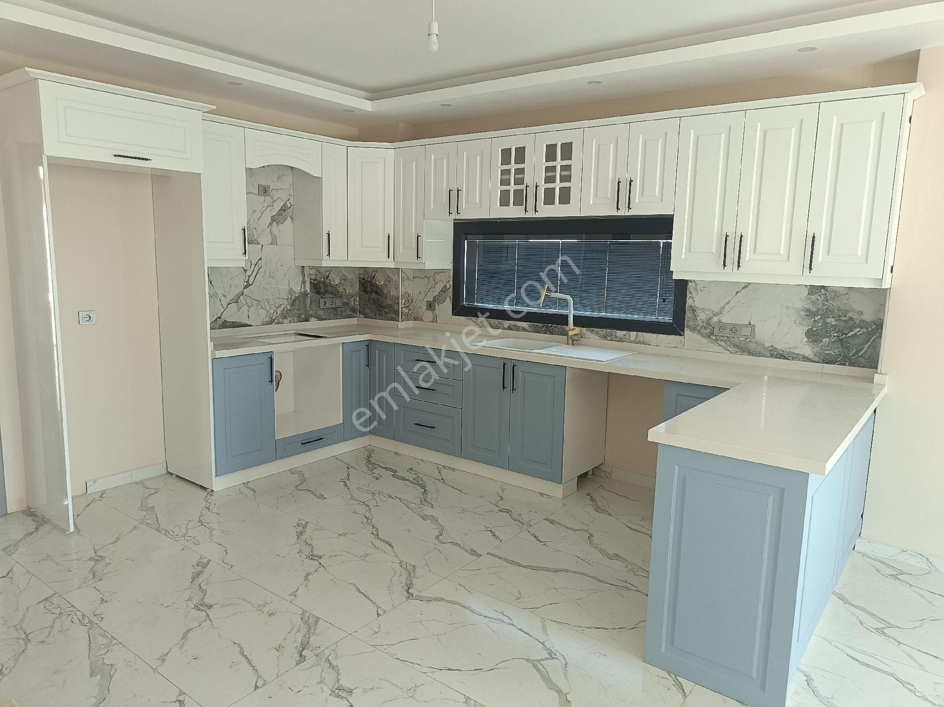 Taş Emlak'tan Ayvalıkta Sıfır Villa