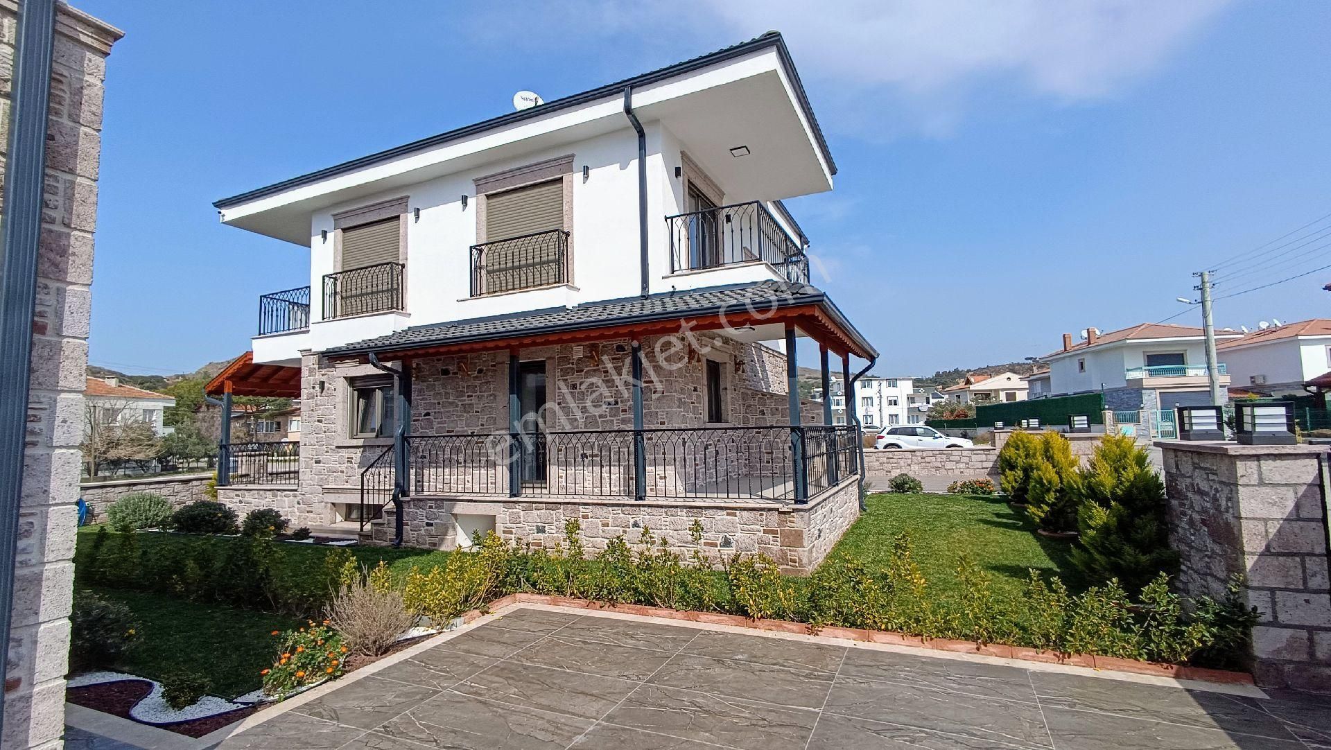 Taş Emlak'tan Sarımsaklıda Saunalı, Havuzlu, Akıllı Ev Sistemli Villa - Görsel 5