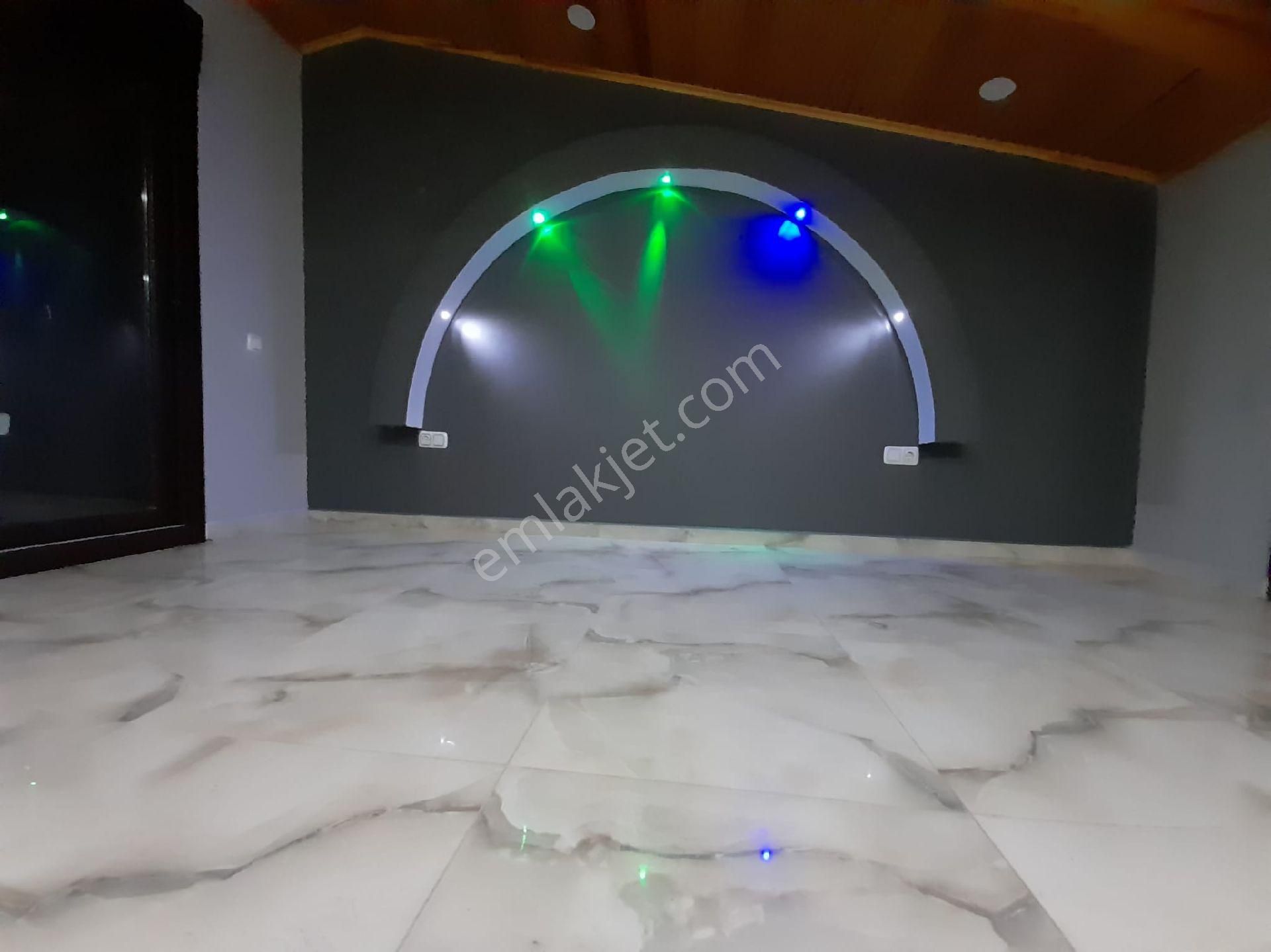 Denize Sıfır 5+1 Tripleks Villa Kabakum Bankacılar Sitesinde Dikili Güven Emlaktan - Görsel 7