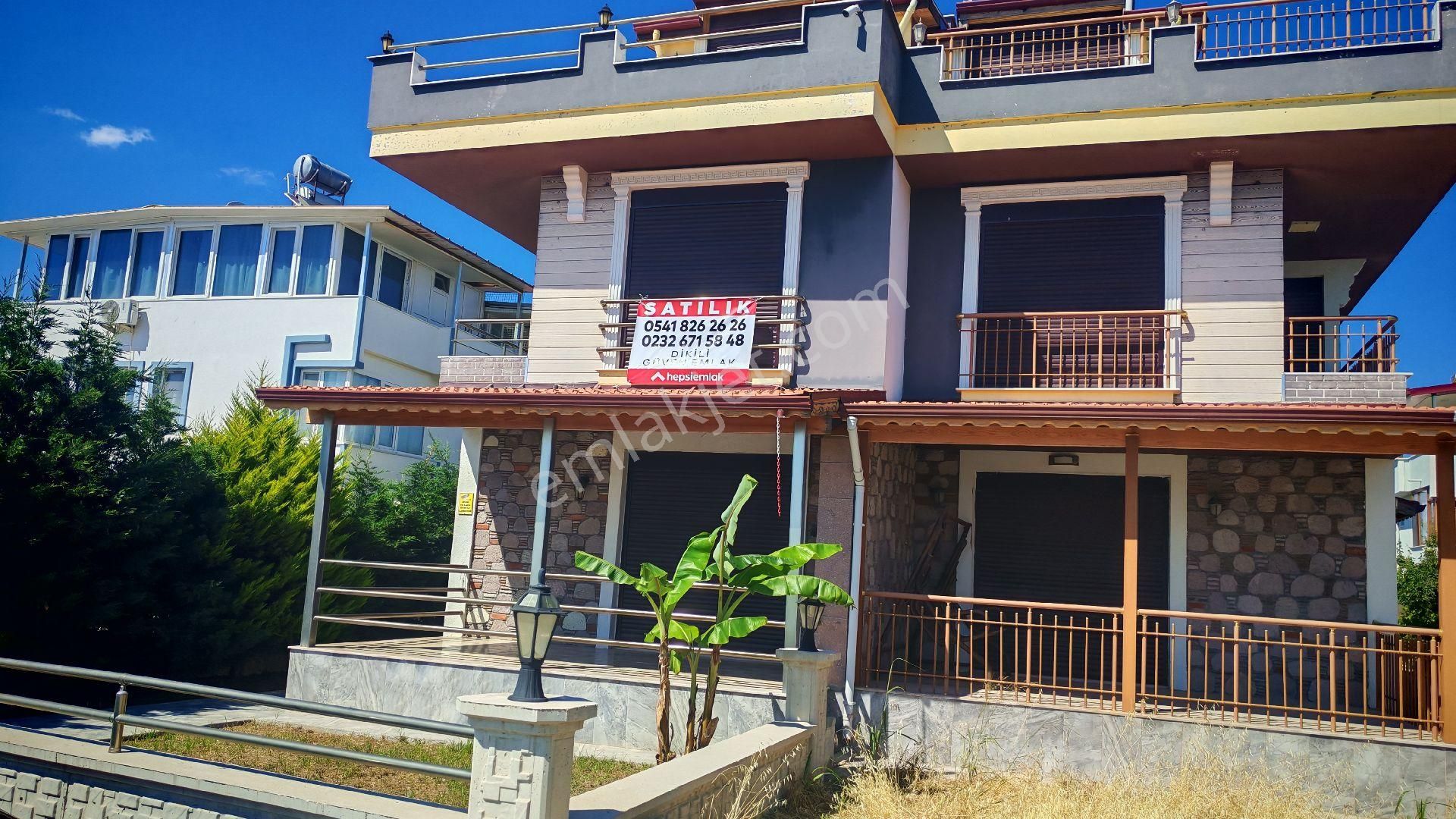 Denize Sıfır 5+1 Tripleks Villa Kabakum Bankacılar Sitesinde Dikili Güven Emlaktan - Görsel 3