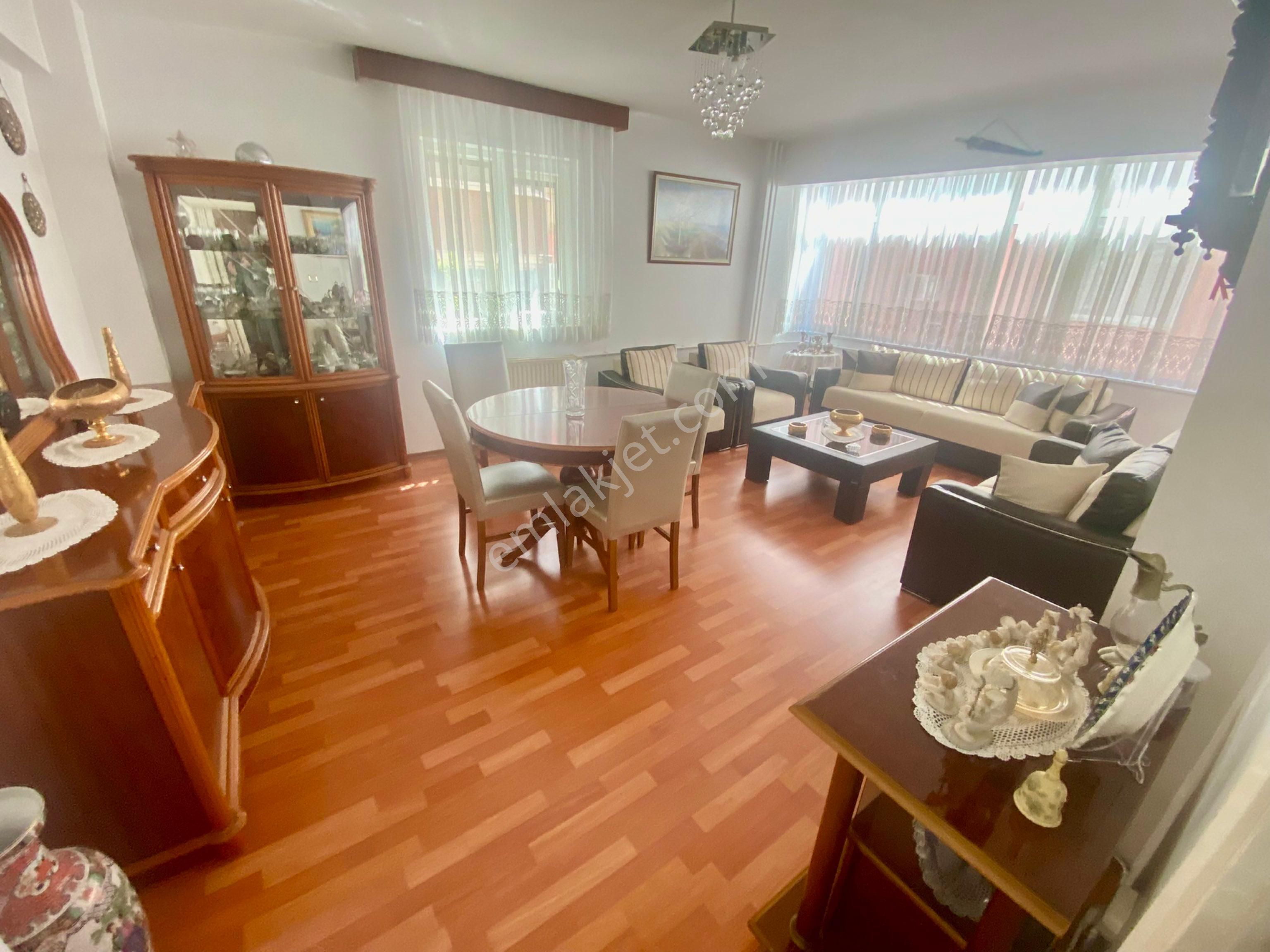 Delta’dan Merkez’de 3+1 Çok Temiz 130m2 Kiralık Ara Kat Daire