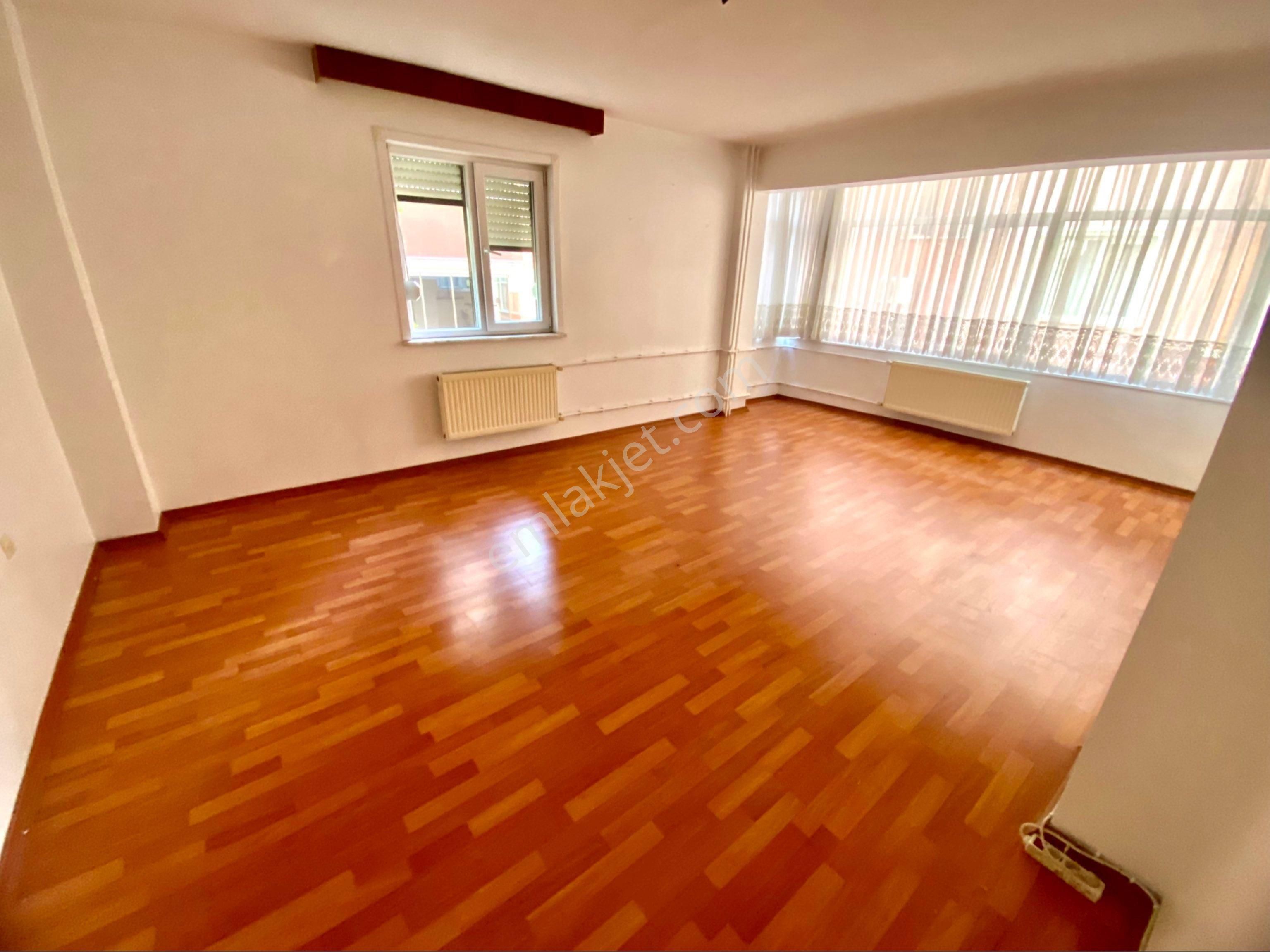 Delta’dan Merkez’de 3+1 Çok Temiz 130m2 Kiralık Ara Kat Daire