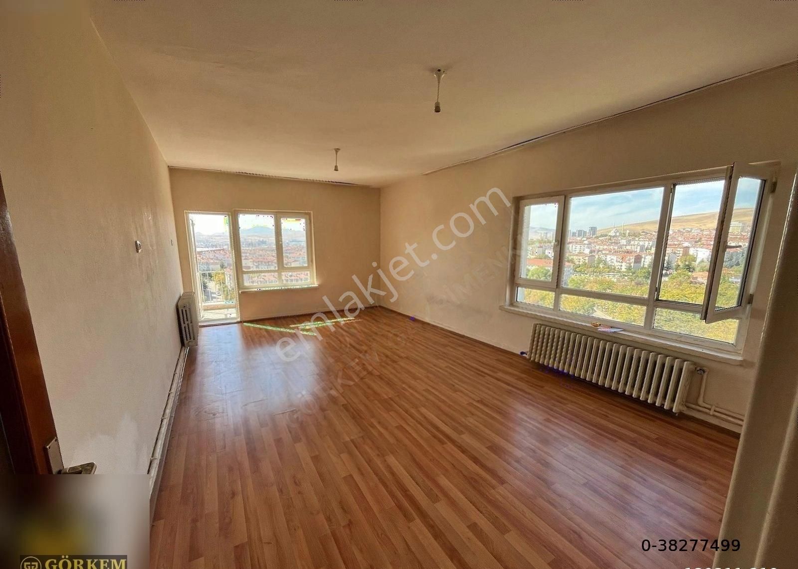 Fatih'de Site İçi 3+1 Asansörlü Merkezi Konum Boş Satılık Daire